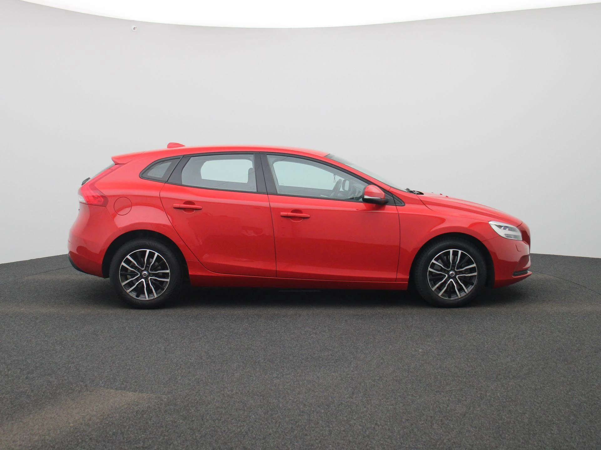 Volvo-V40-image-5