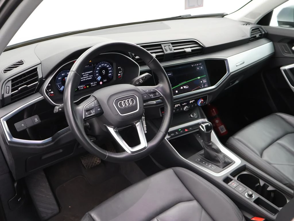 Audi Q3 PHEV Audi Q3 PHEV Attraction 45TFSIe 245PK *AUTOMAAT*LEDER*NAVI*PDC*CRUISE*VIRTUAL COCKPIT*...*