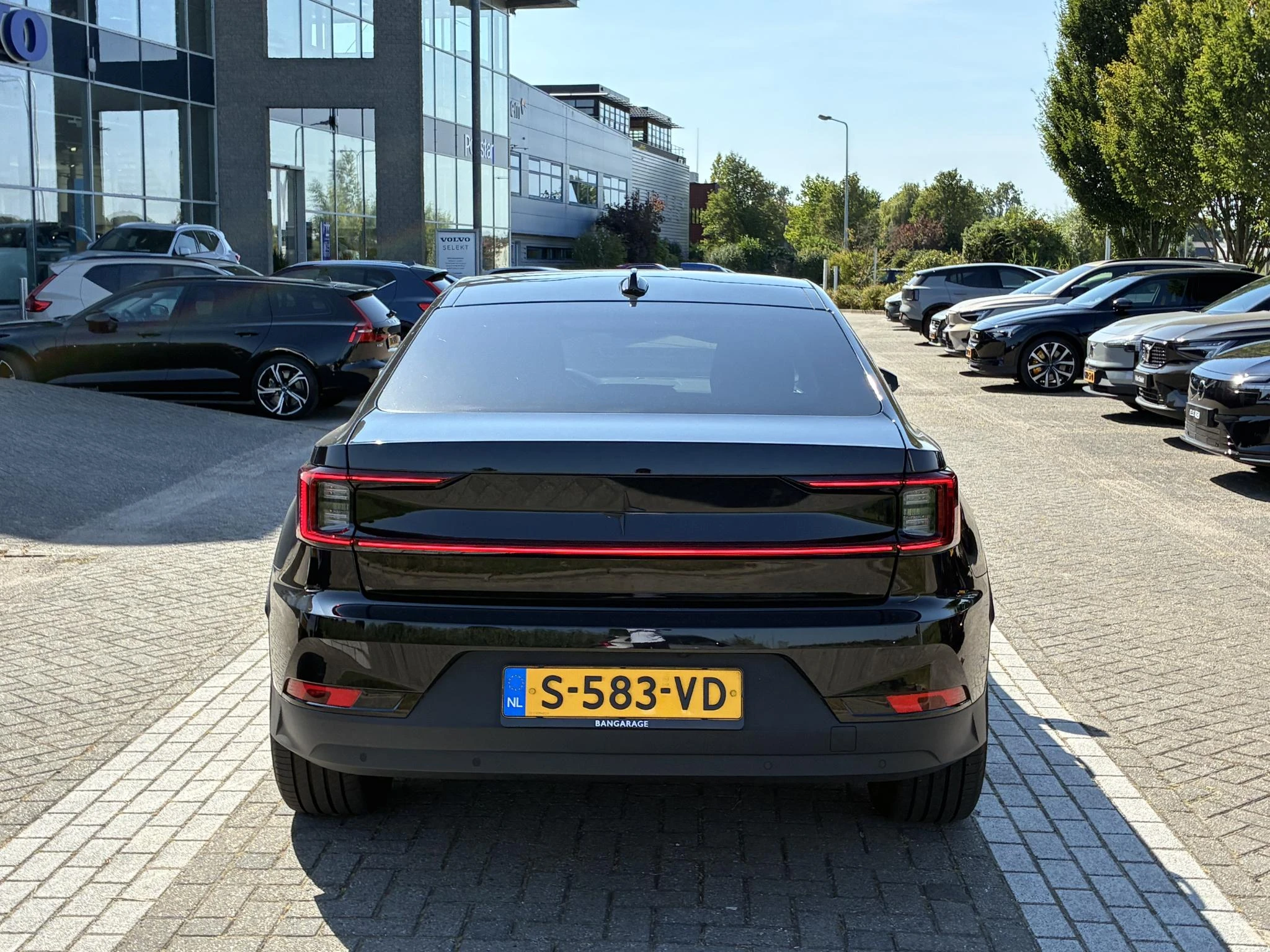 Polestar-2-image-4