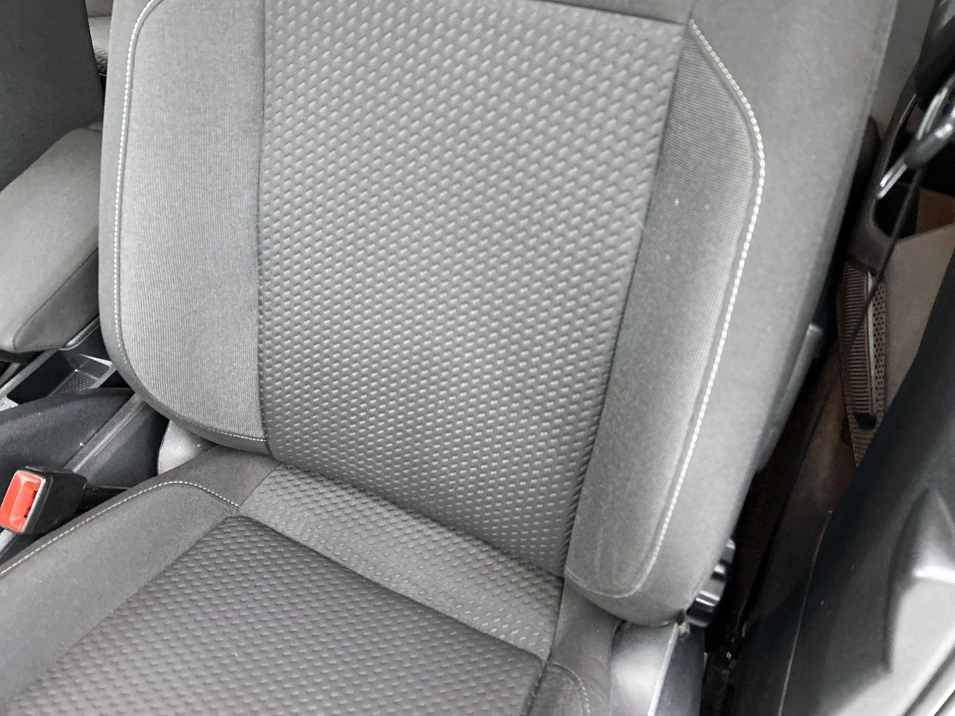 Volkswagen-Polo-image-15