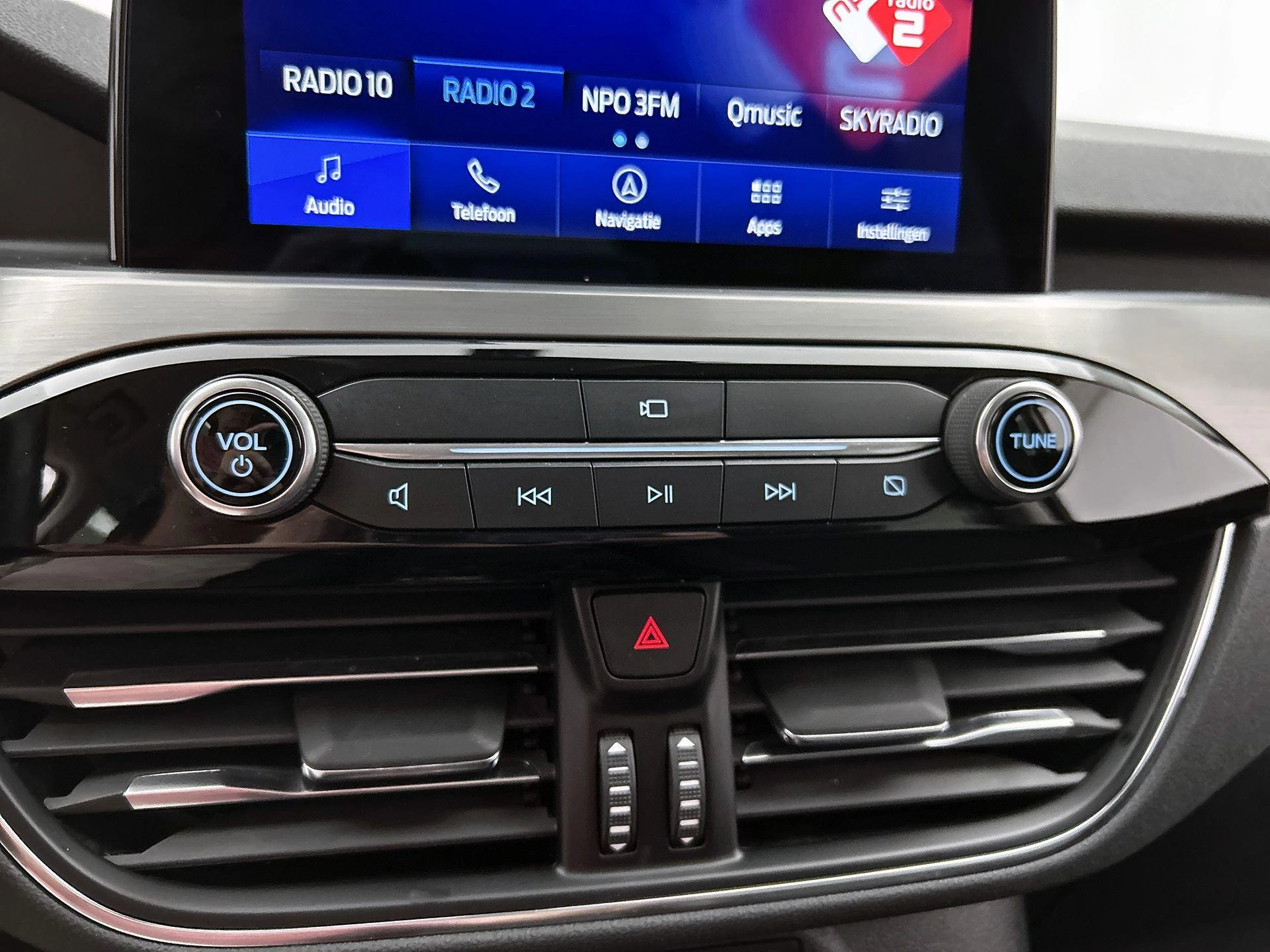 Ford-Kuga-image-10