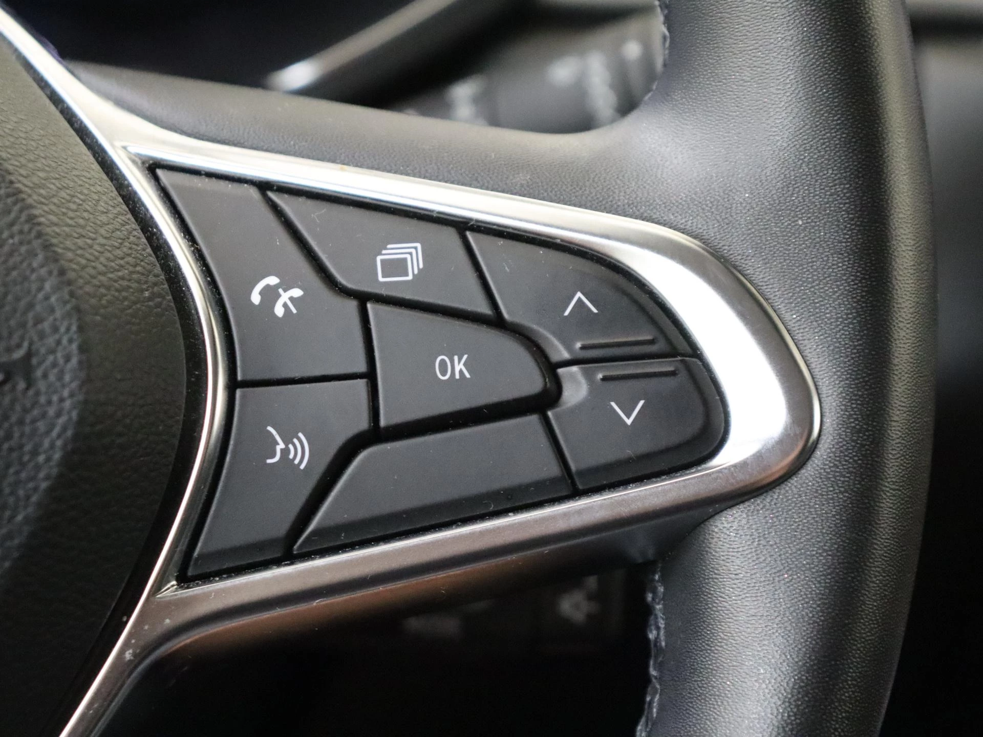 Renault-Captur-image-12