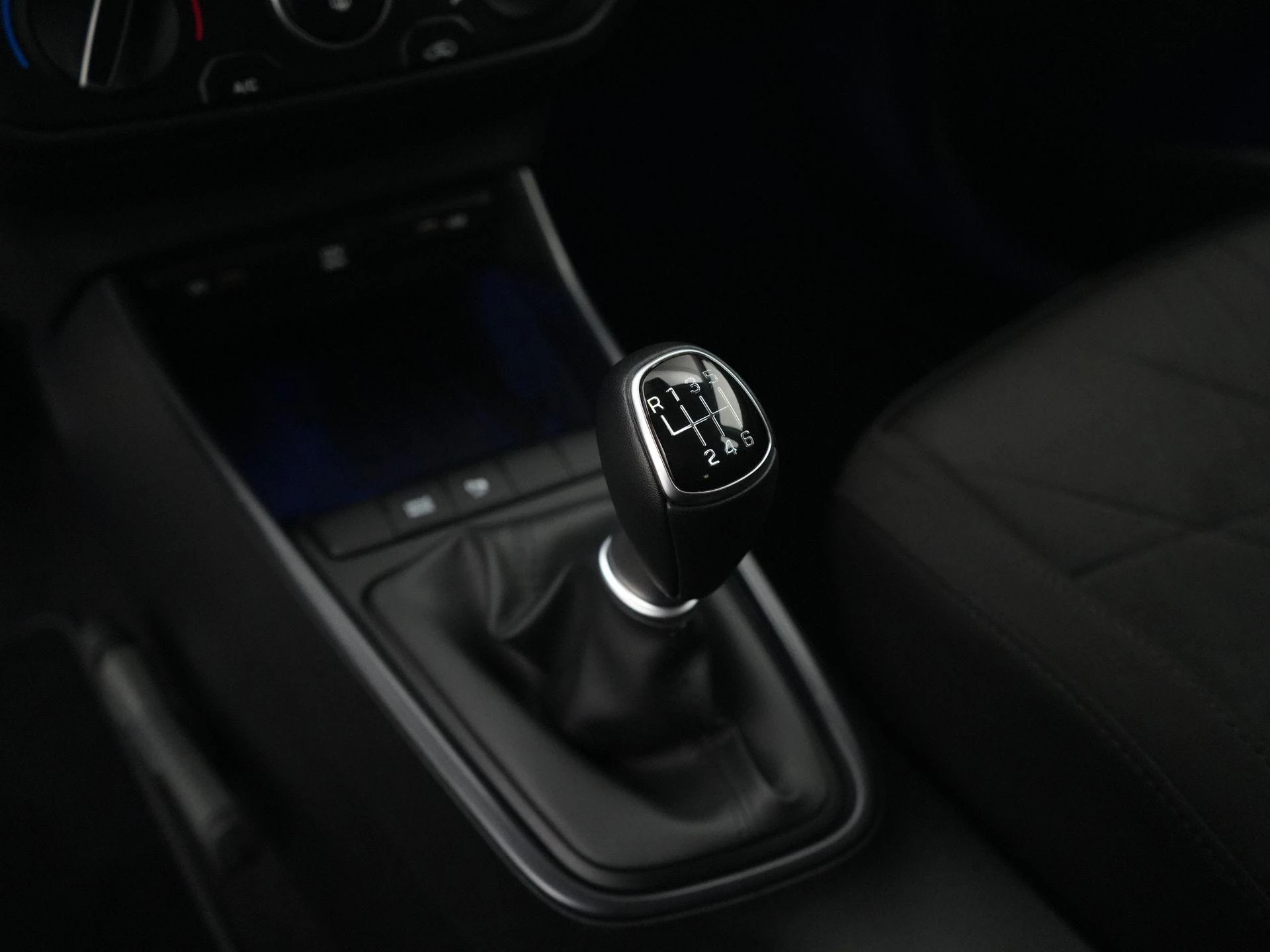 Hyundai-Bayon-image-18