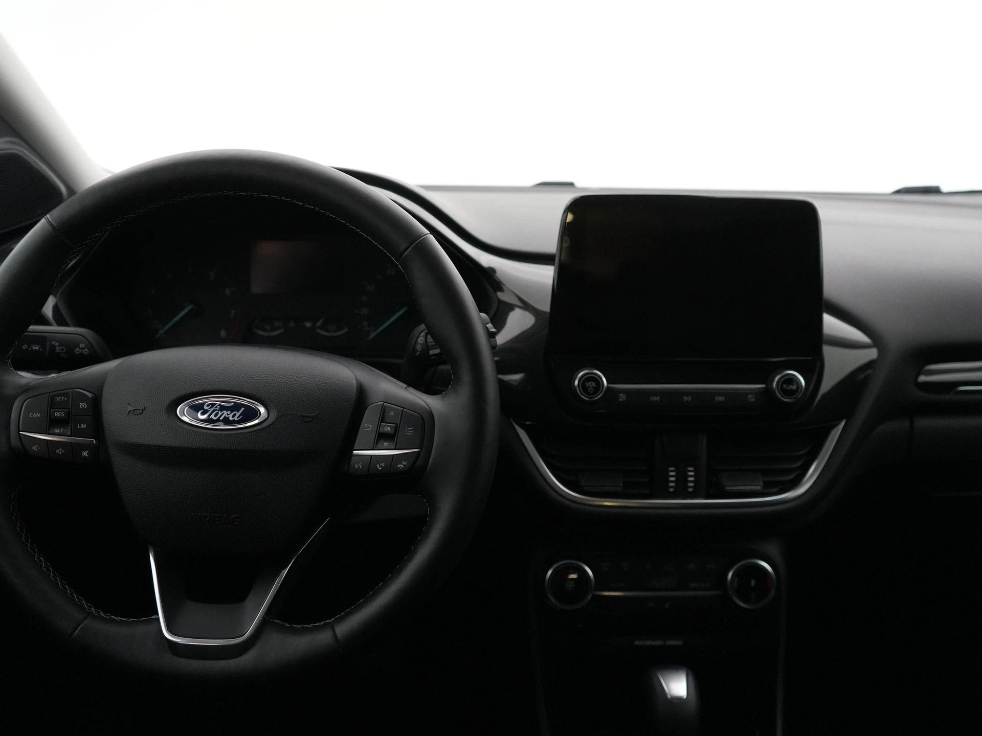 Ford Puma Titanium - Automaat - 2024