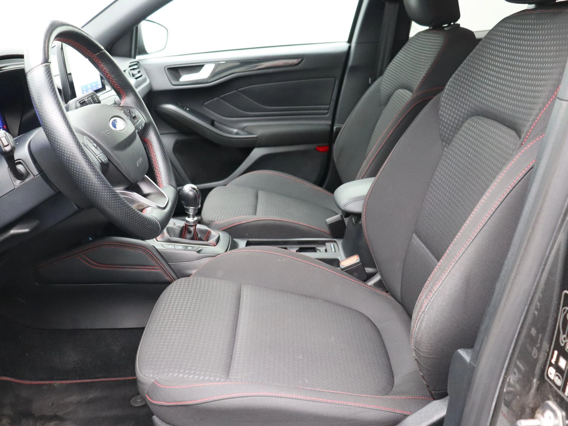 Ford Focus Wagon 1.0i EcoBoost MHEV 92kW ST-Line X