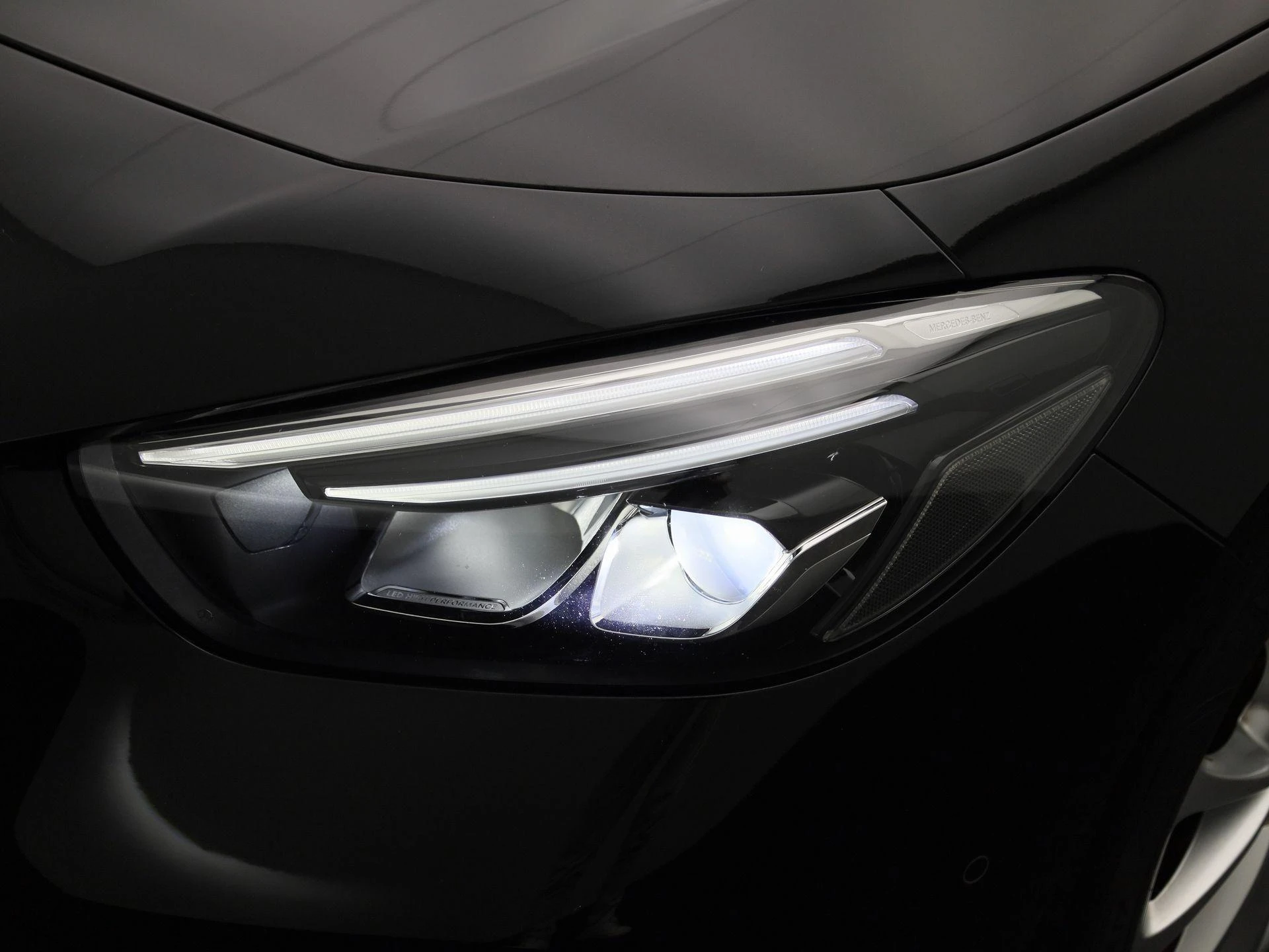 Mercedes-Benz-B-Klasse-image-14
