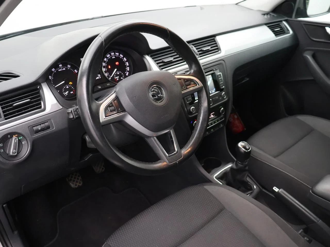 Škoda-Rapid-image-16