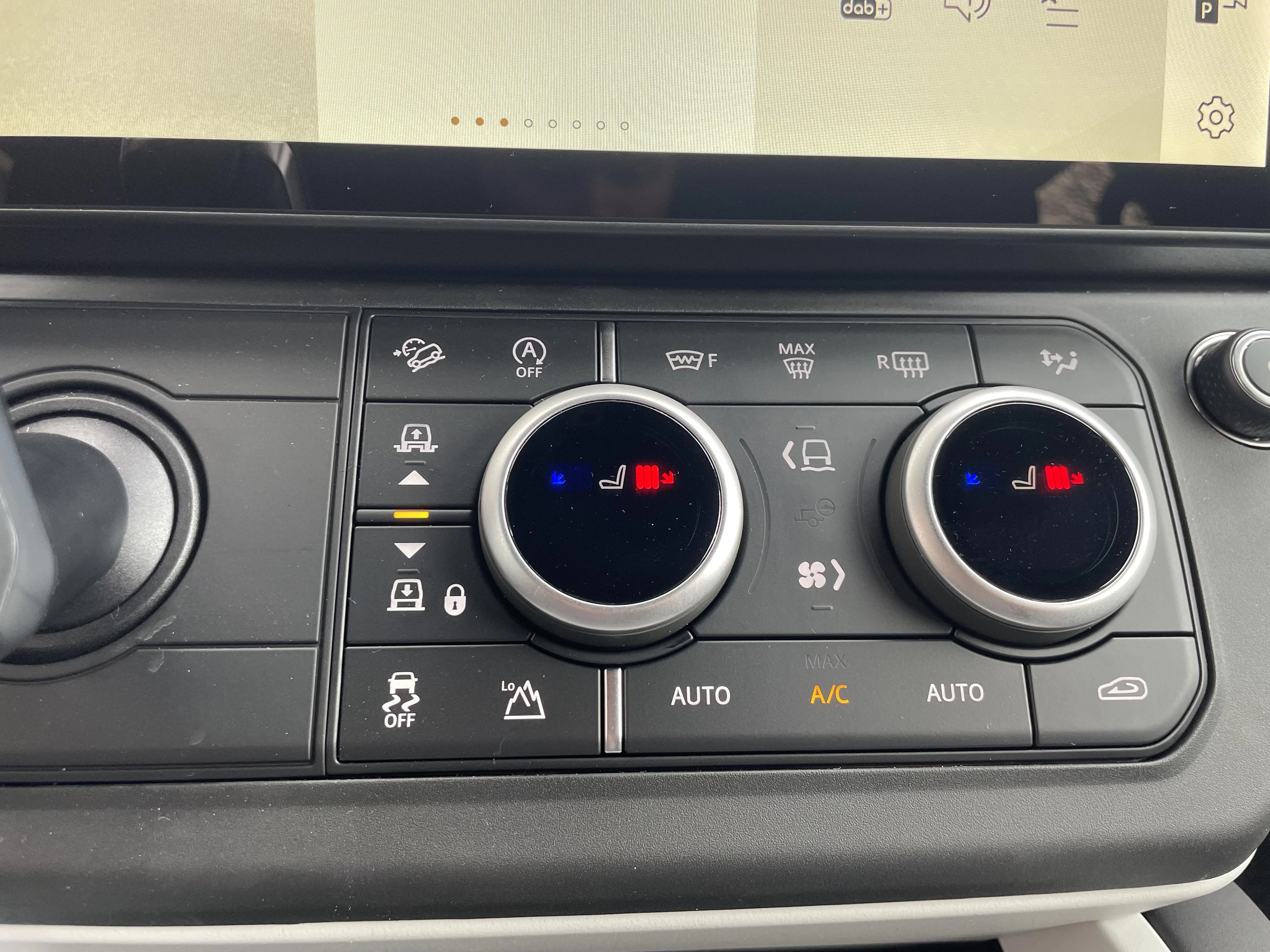 Land Rover Defender 110 D200 S Demo