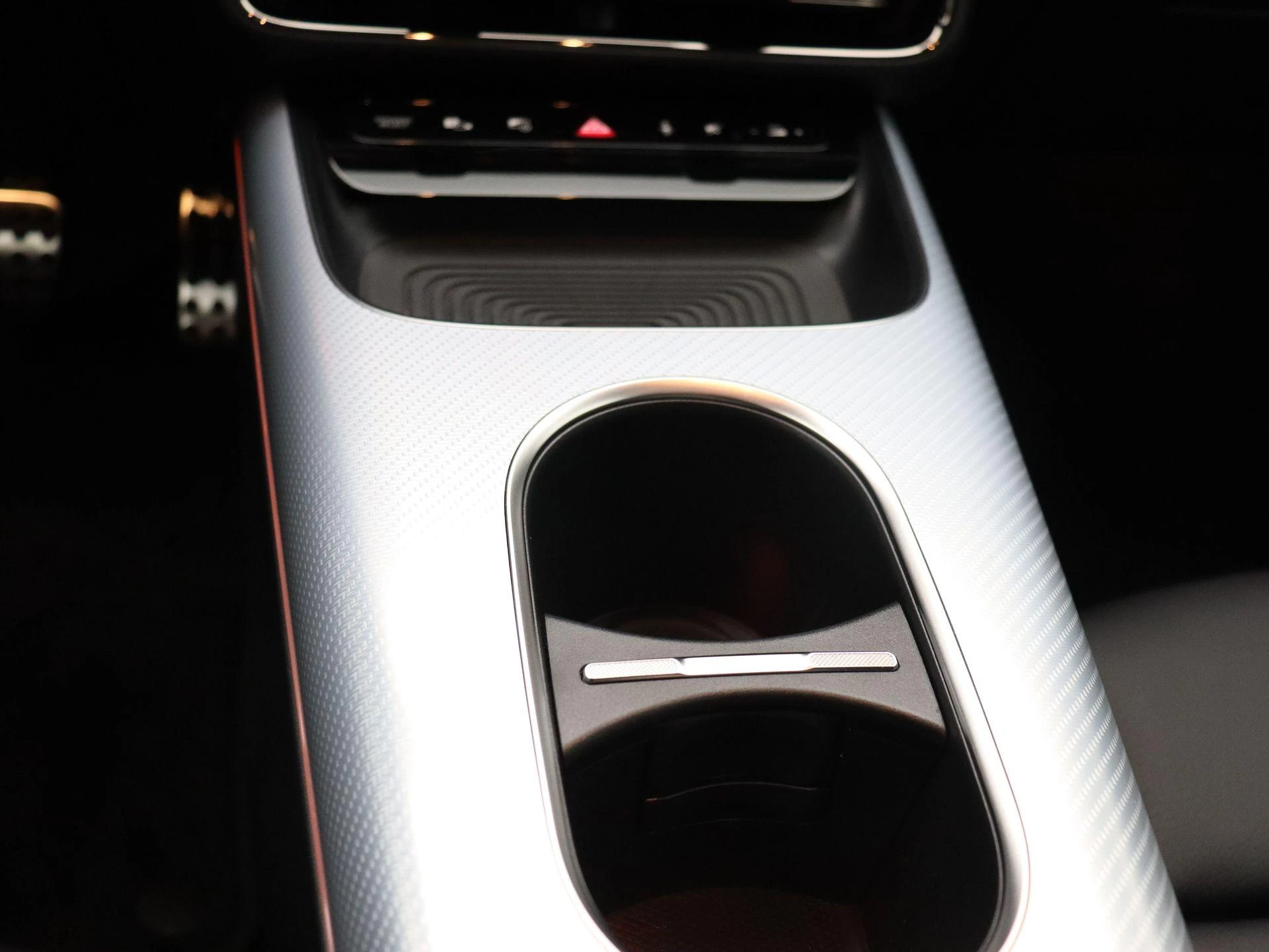Mercedes-Benz-CLA-image-13