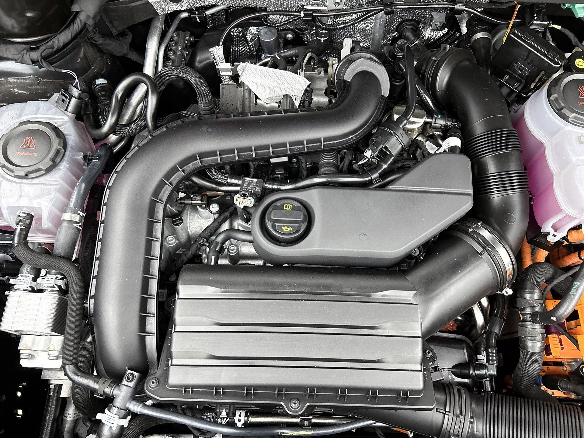 Volkswagen-Tiguan-image-31