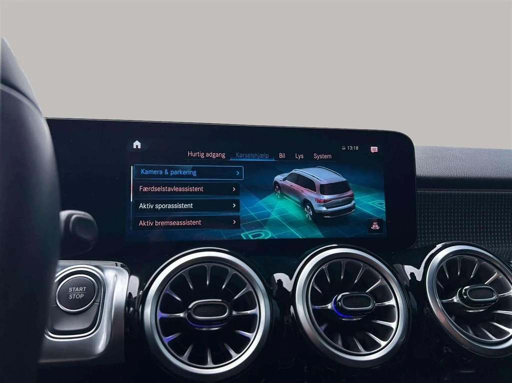 Mercedes-Benz-EQB-image-15