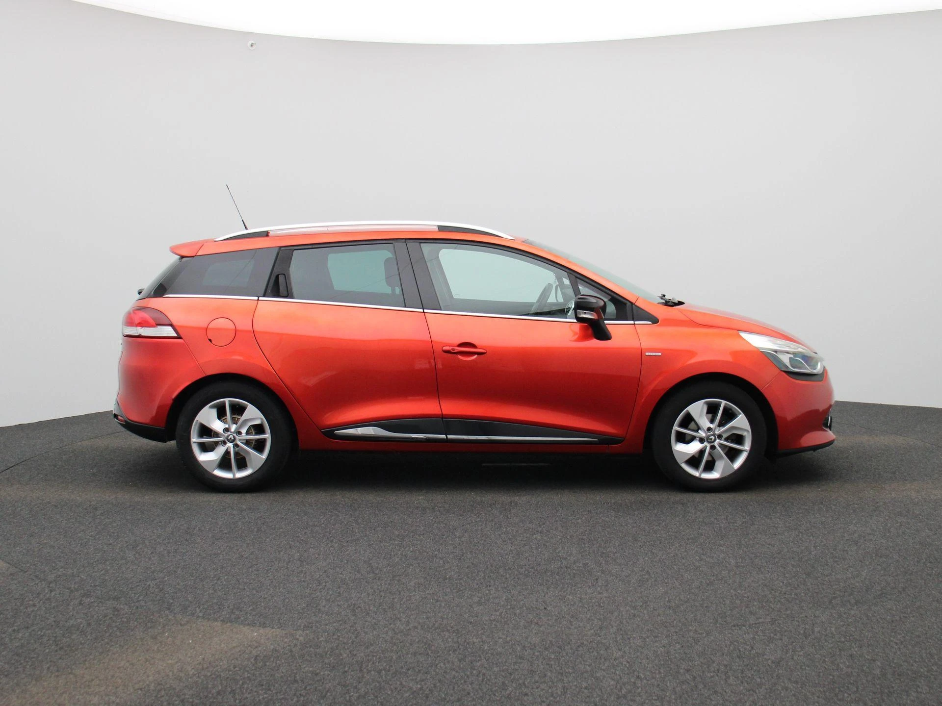 Renault-Clio-image-5