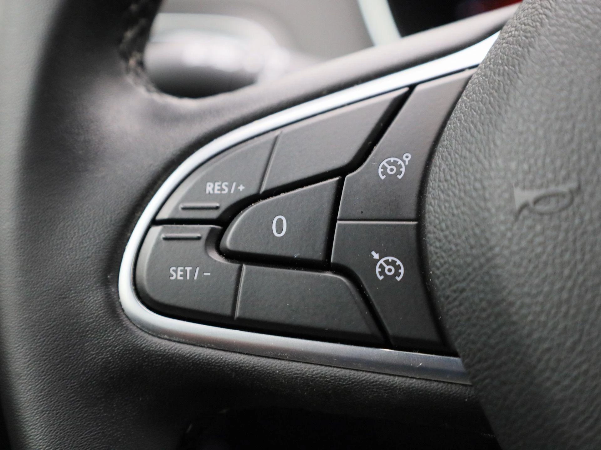 Renault-Mégane Grand Tour-image-20