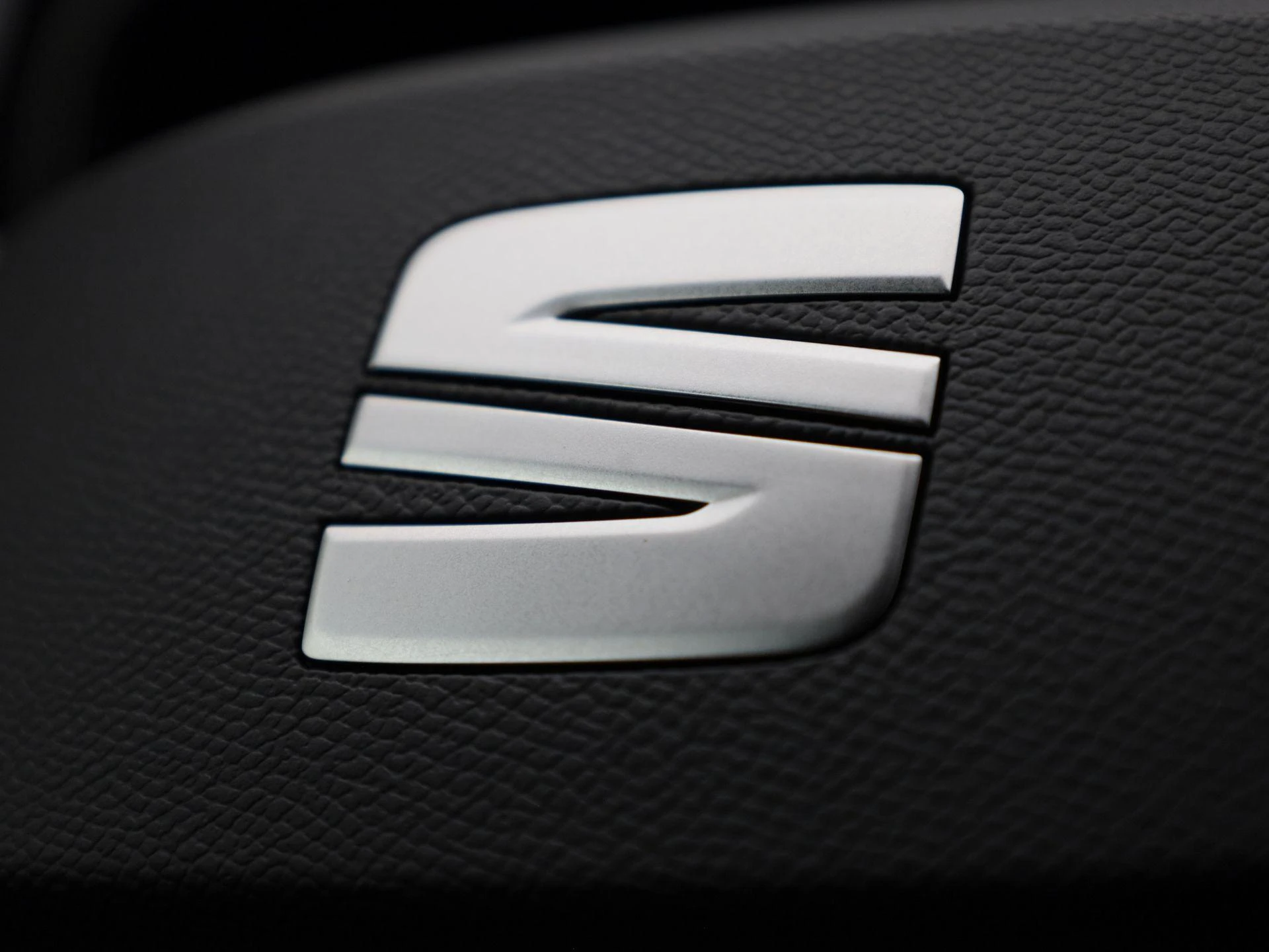 SEAT Leon Sportstourer 1.5 TSI e-Hybrid FR Business