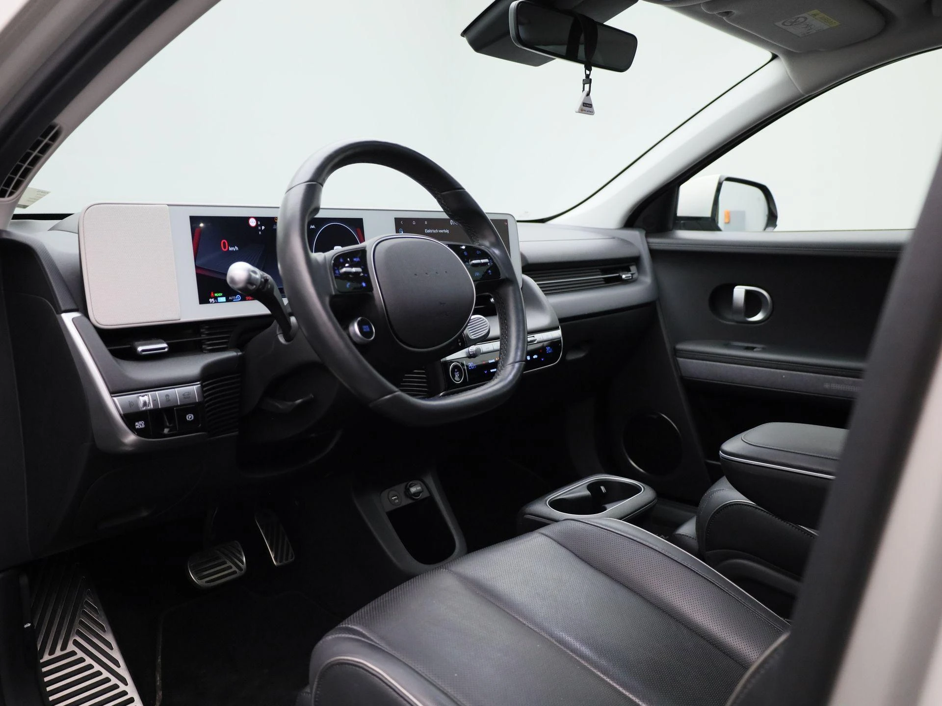 Hyundai-IONIQ 5-image-36