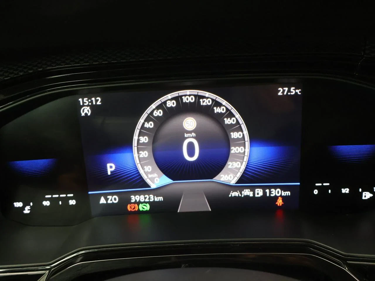 Volkswagen-Polo-image-12