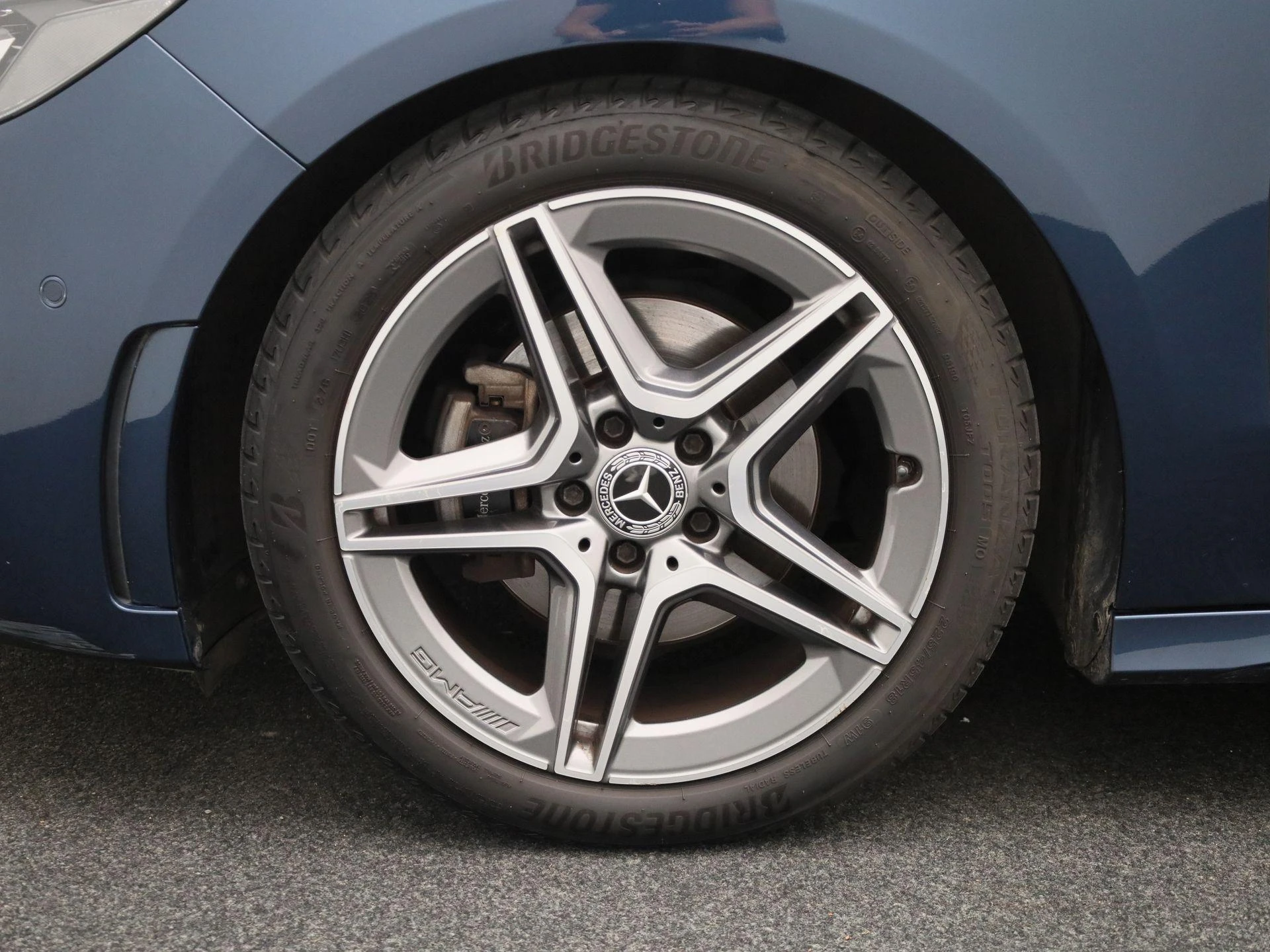 Mercedes-Benz-B-Klasse-image-13
