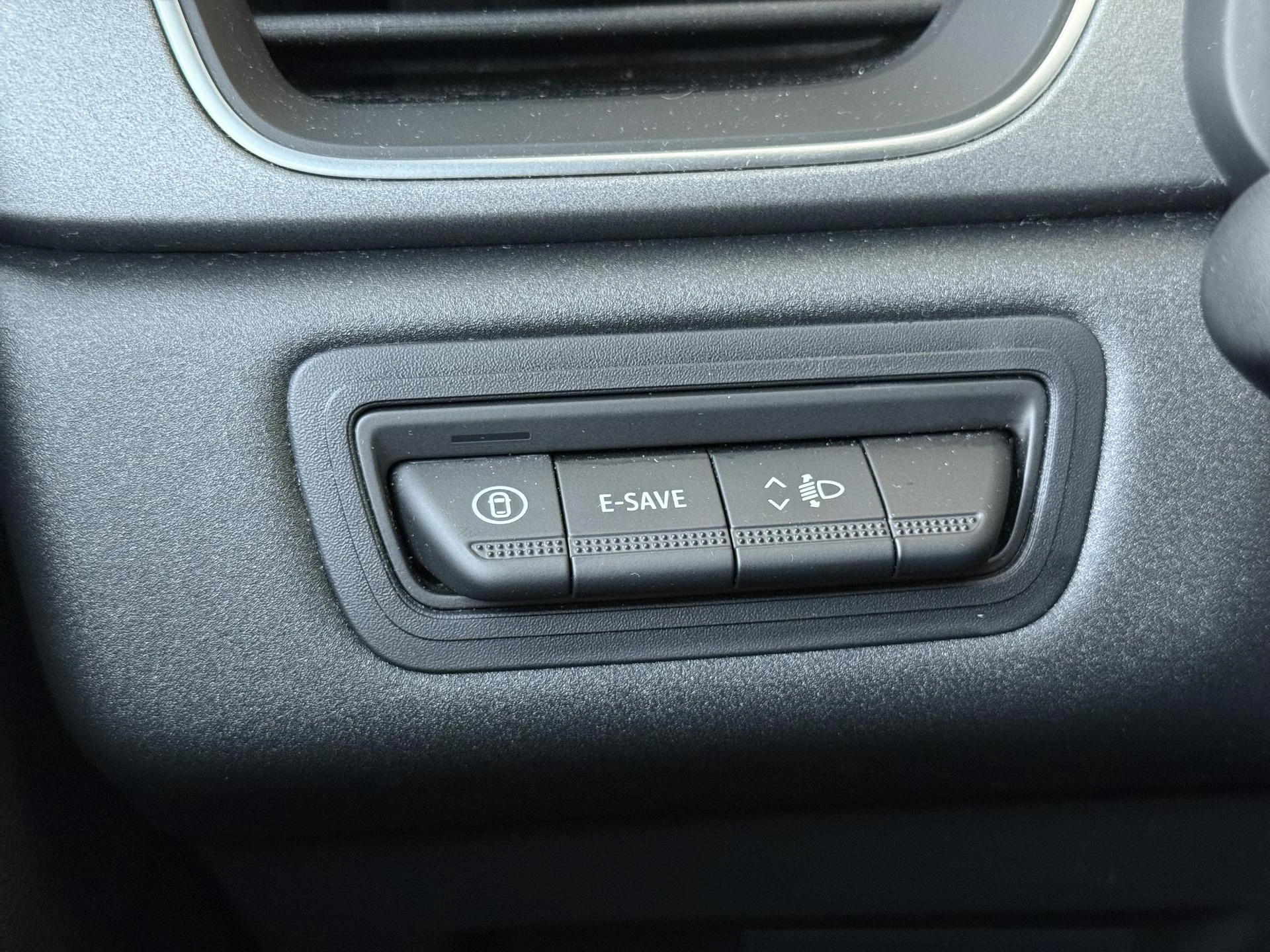 Renault-Captur-image-21