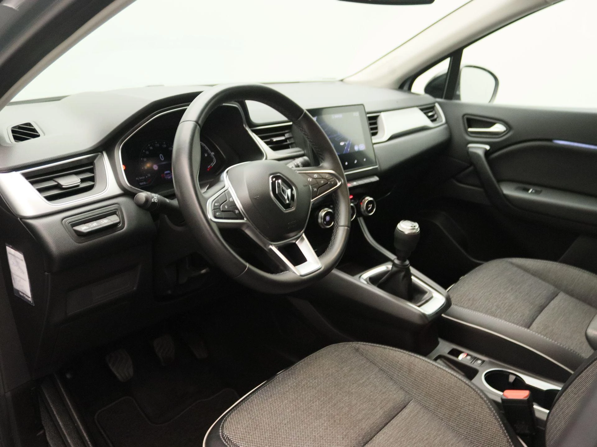 Renault-Captur-image-21