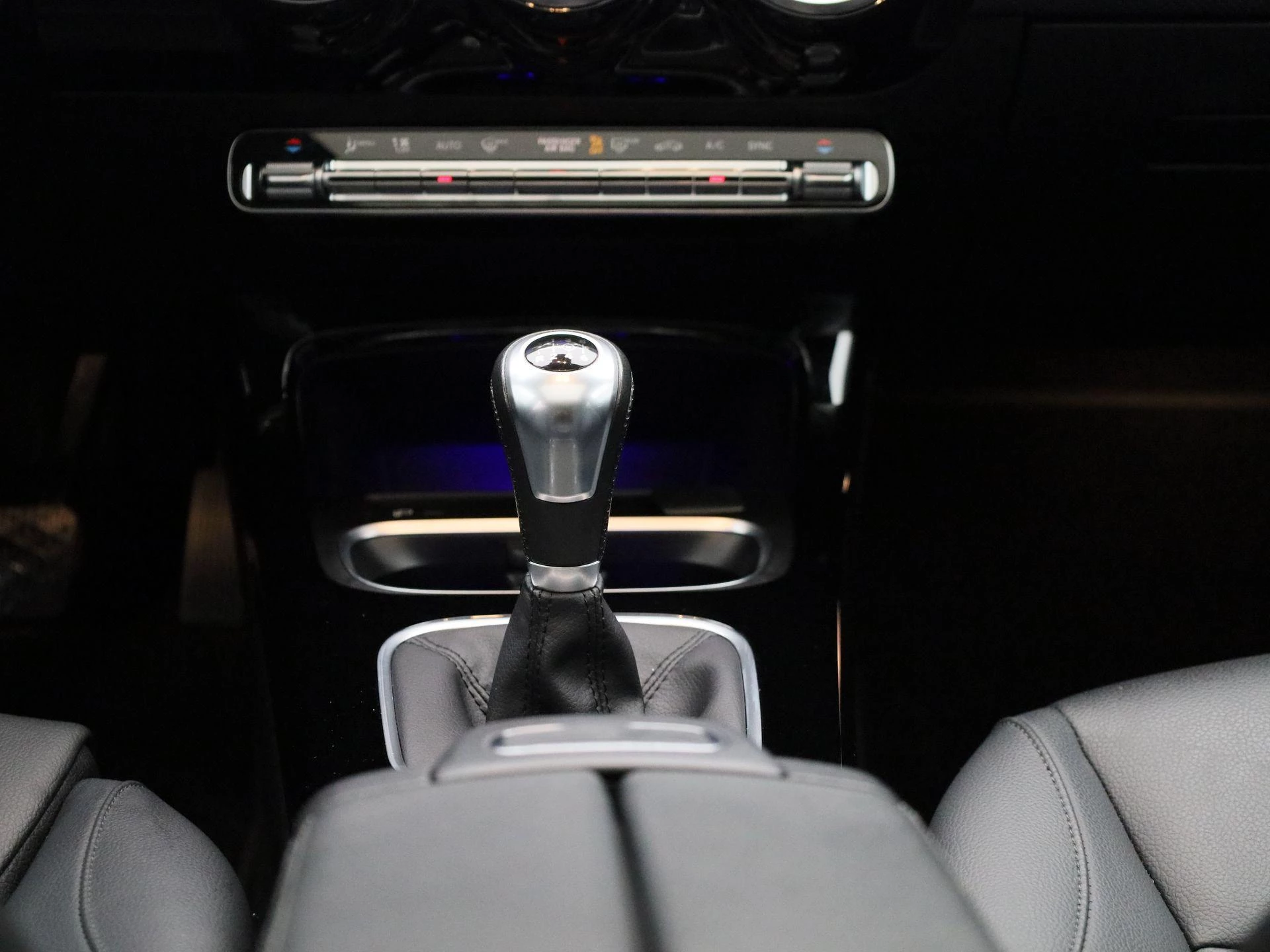 Mercedes-Benz-A-Klasse-image-9