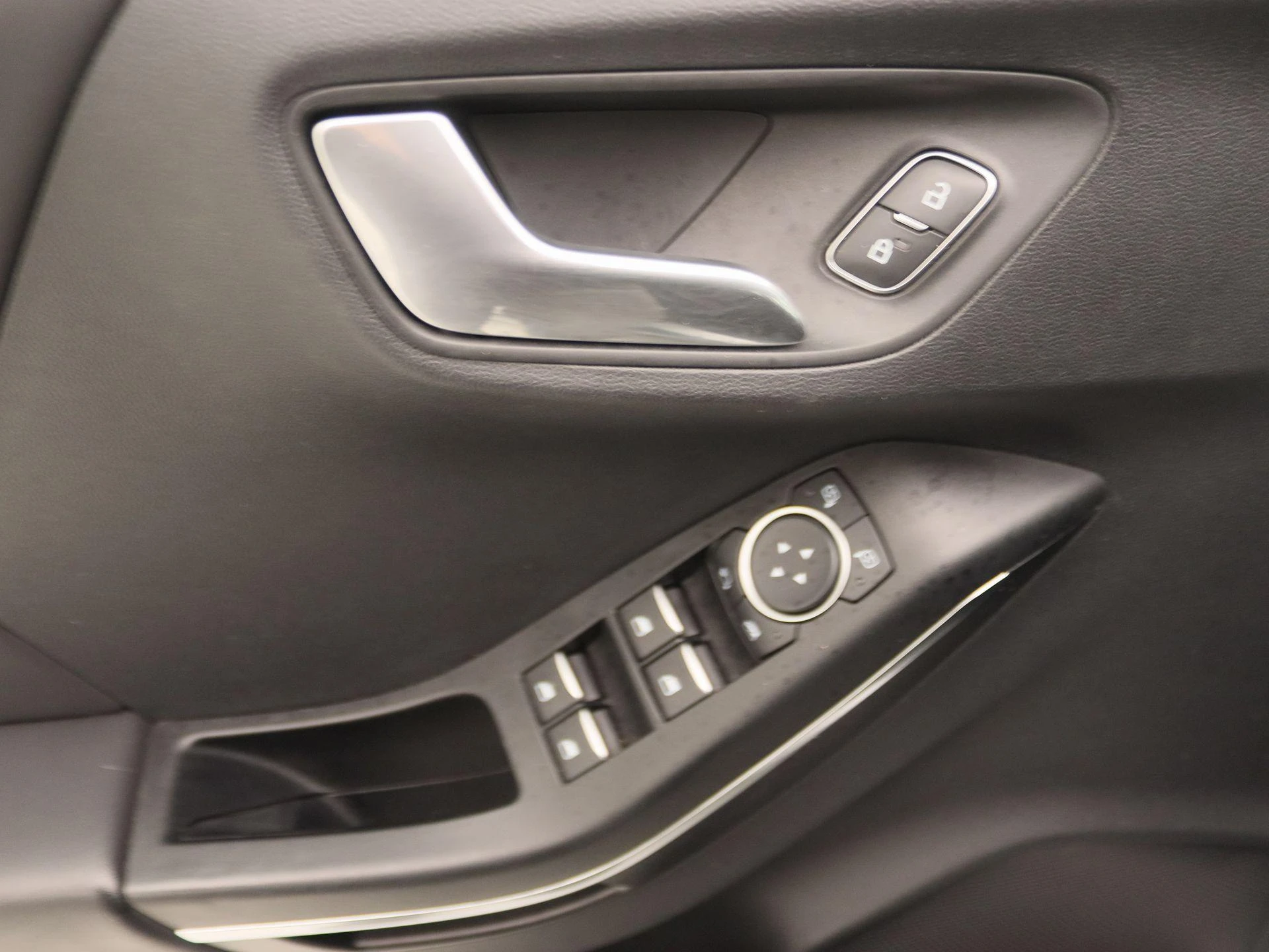 Ford-Puma-image-21