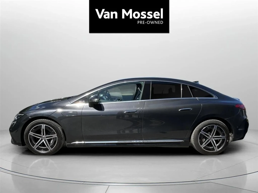 Mercedes-Benz-EQE-image-7
