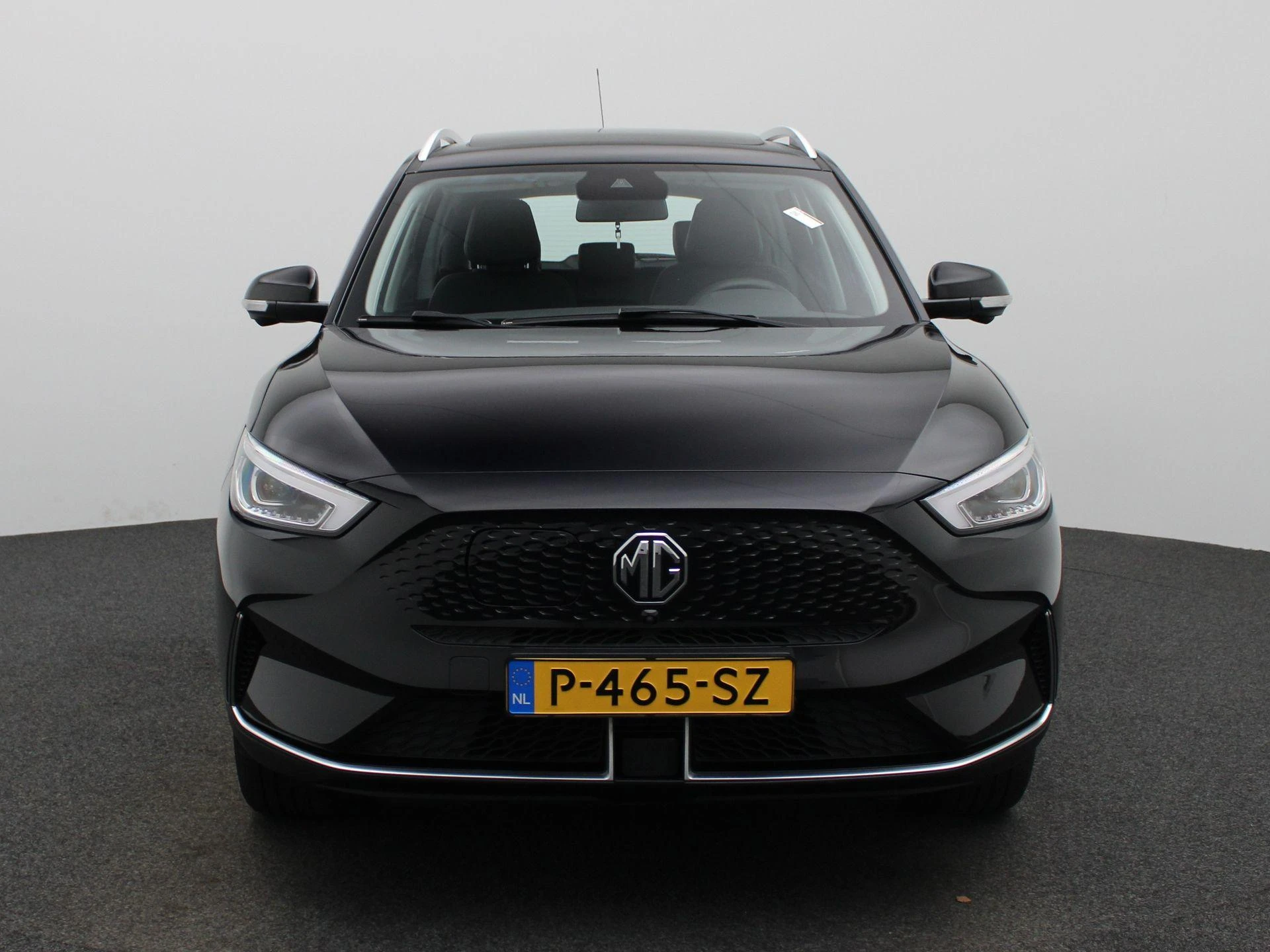 MG-ZS EV-image-2