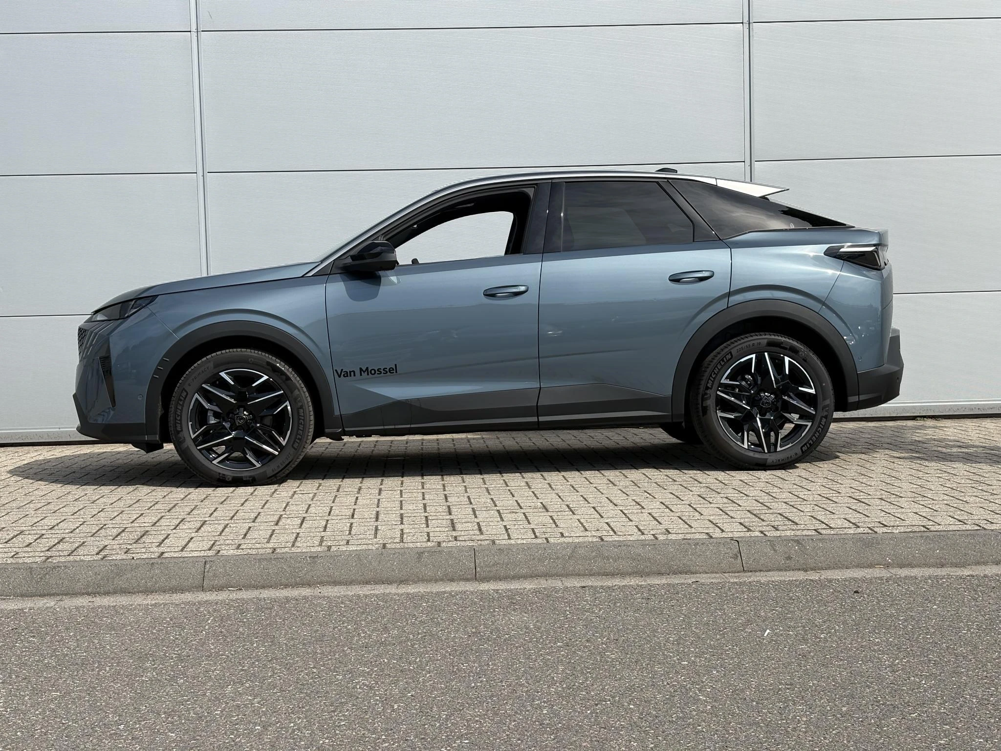 Peugeot-3008-image-2