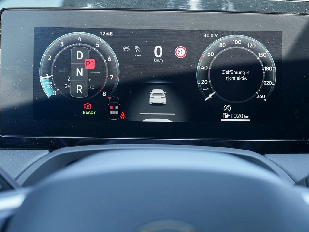 Volkswagen-Passat-image-14
