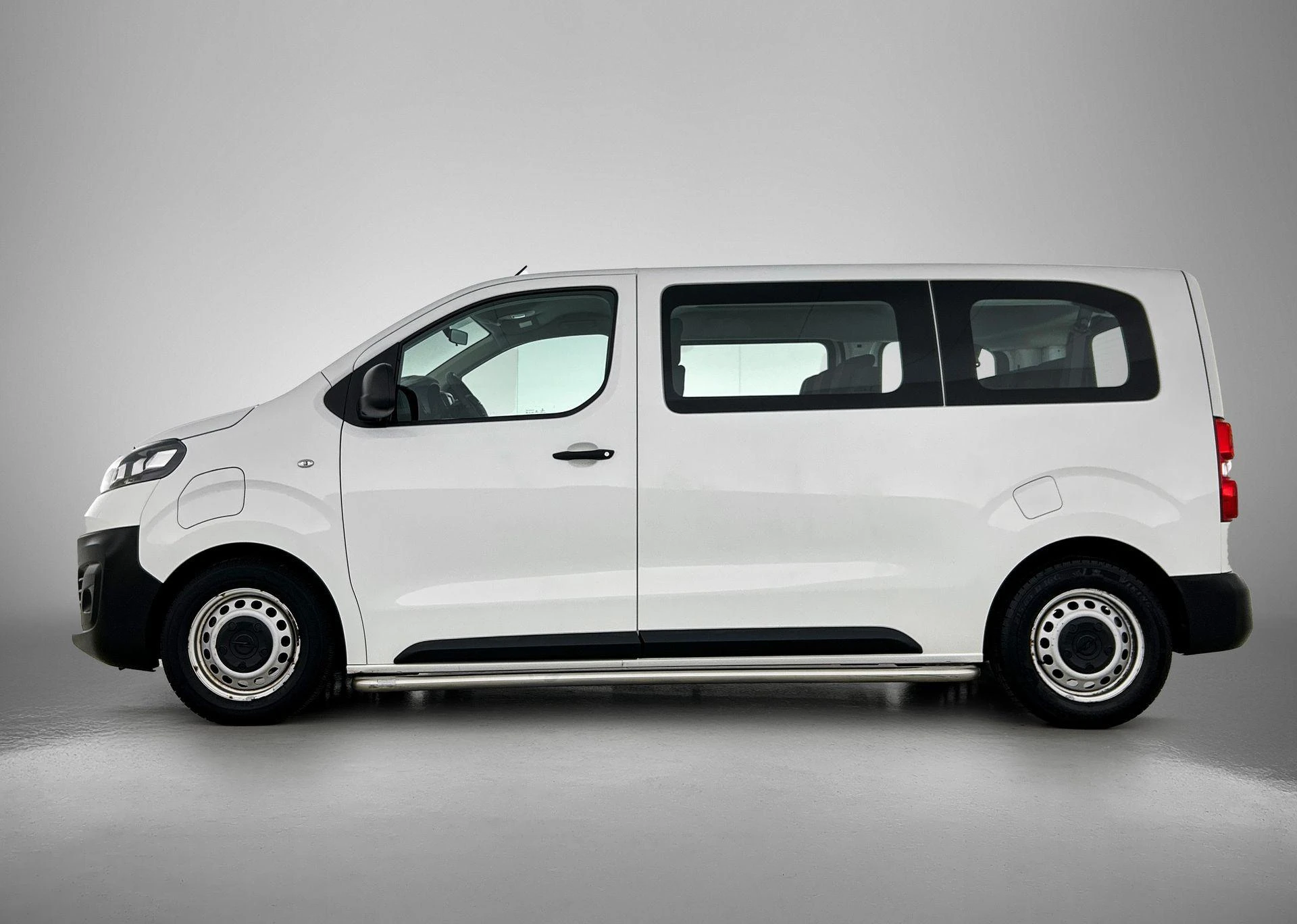 Opel-Vivaro-e-image-1