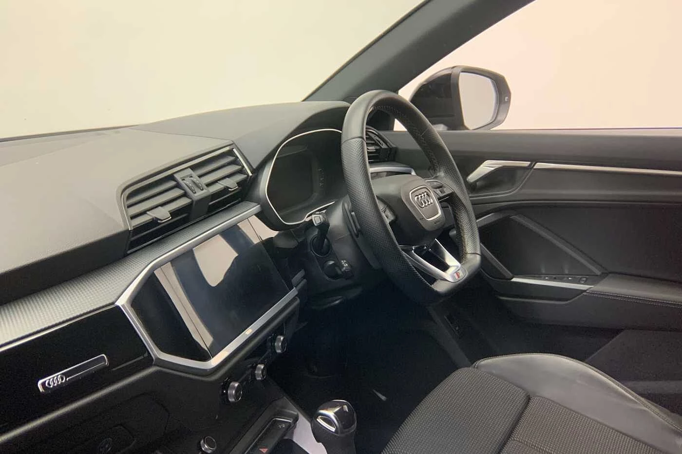 Audi-Q3-image-1