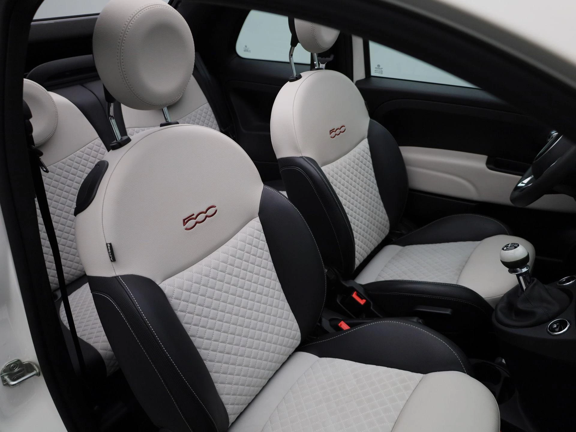 Fiat-500C-image-34
