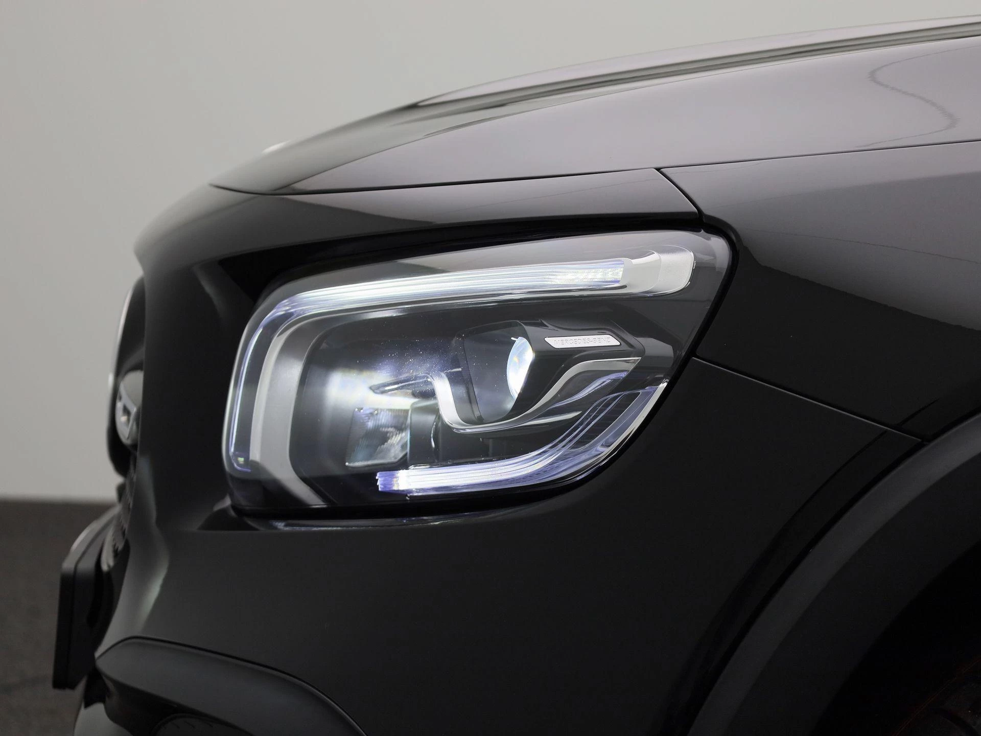 Mercedes-Benz GLB 200 4MATIC AMG Line