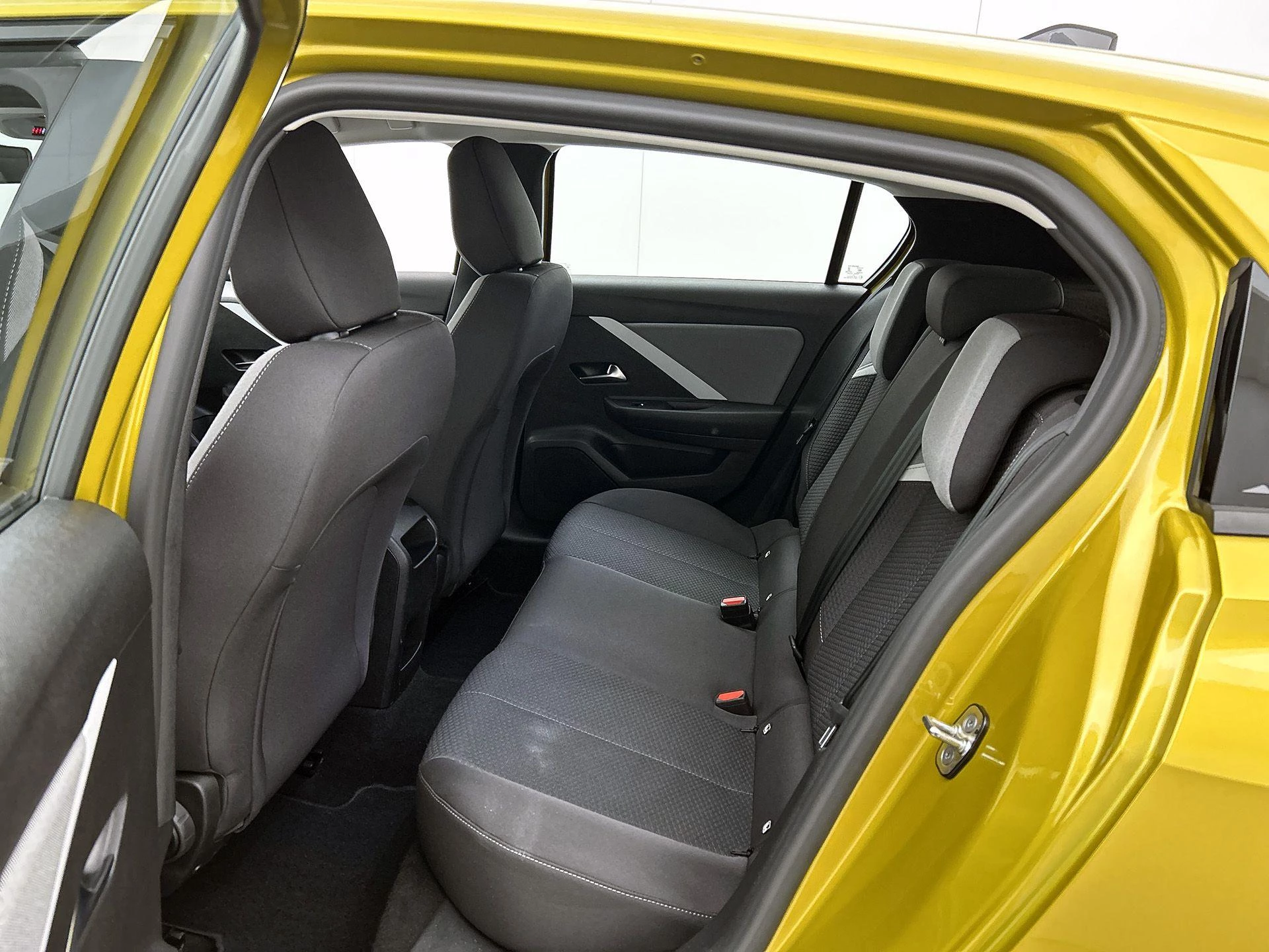 Opel-Astra-image-25