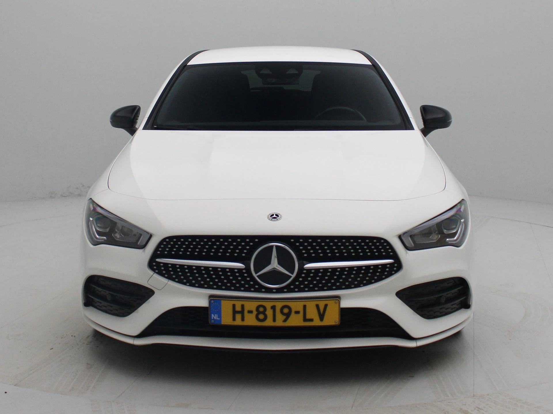 Mercedes-Benz-CLA-image-3