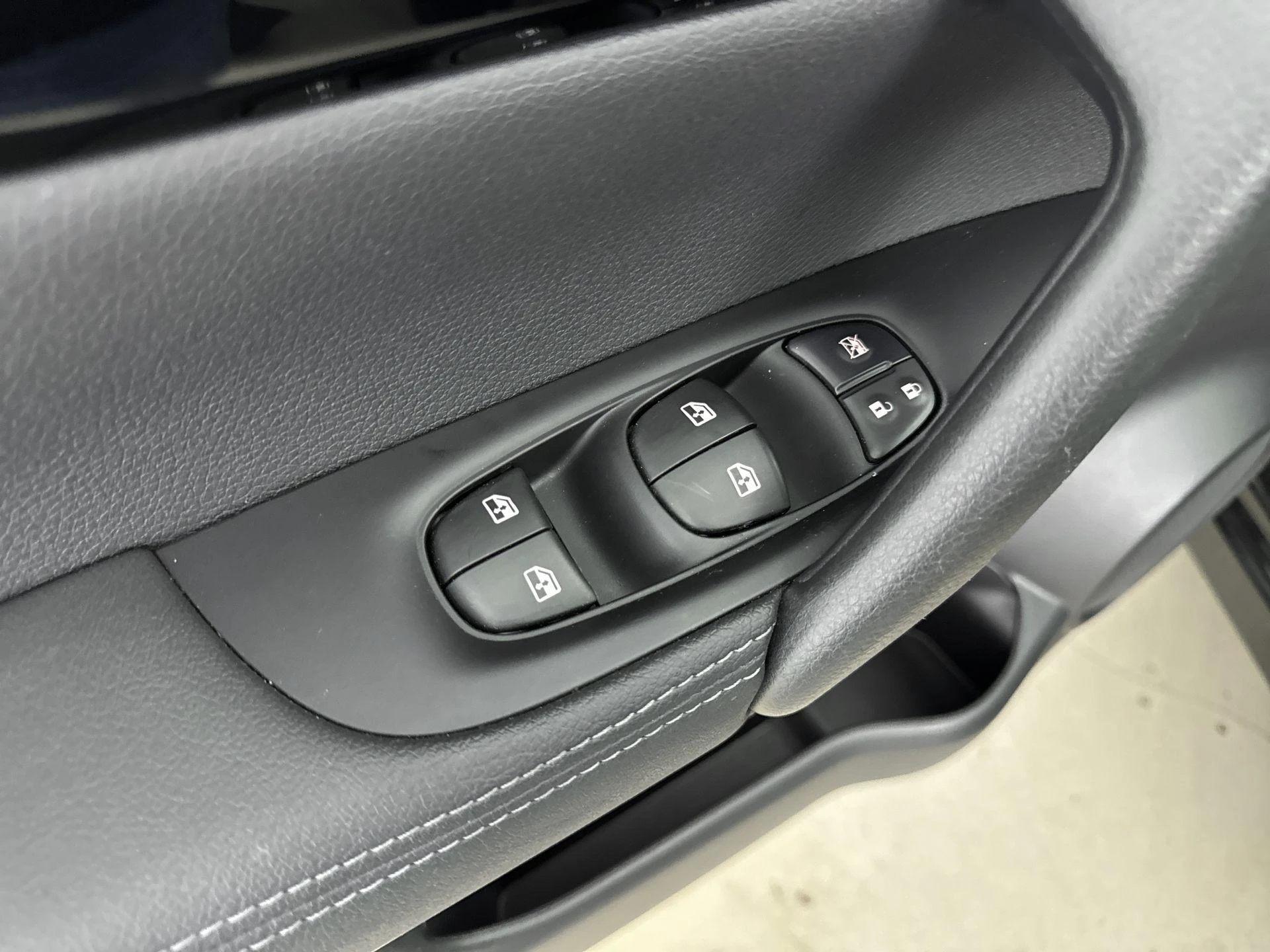 Nissan-QASHQAI-image-10