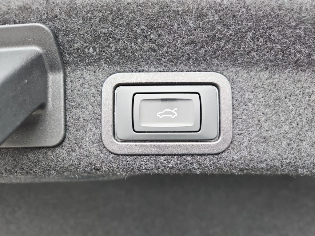 Audi-A6-image-14