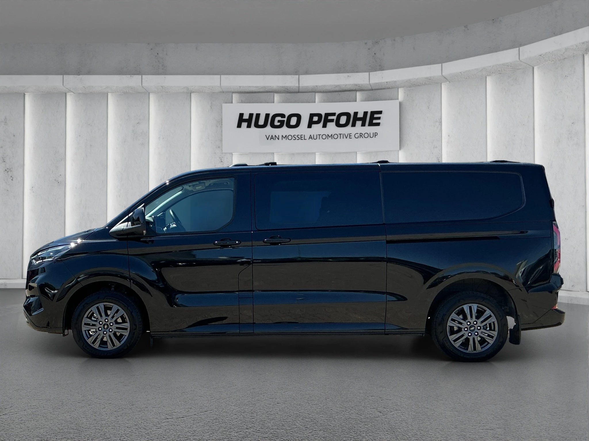 Ford-Transit Custom-image-1