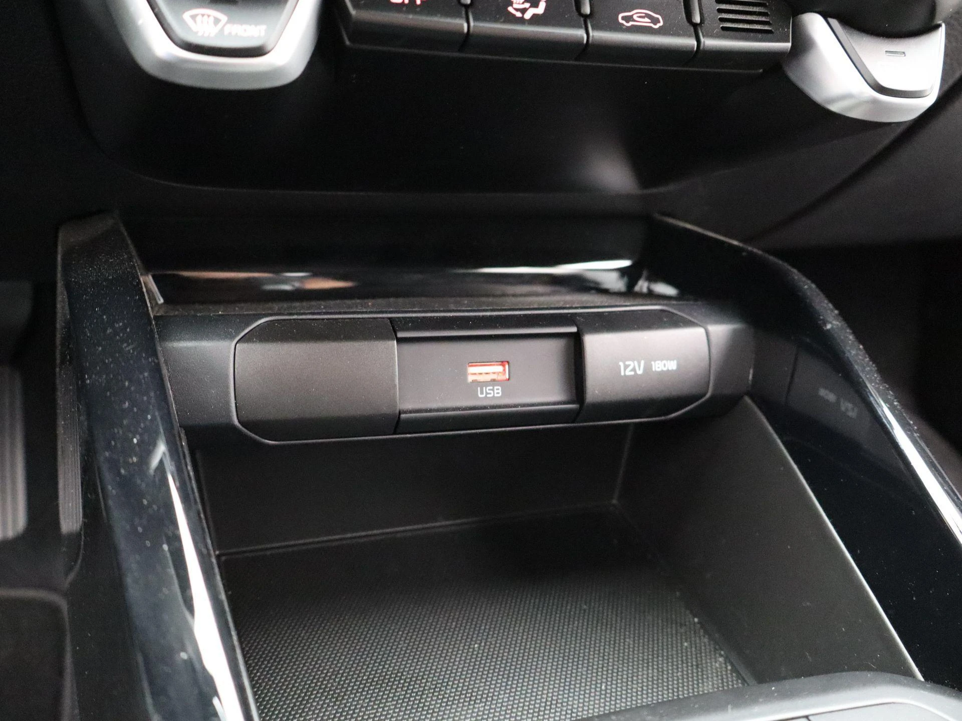 Kia Stonic 1.0 T-GDi MHEV DynamicLine