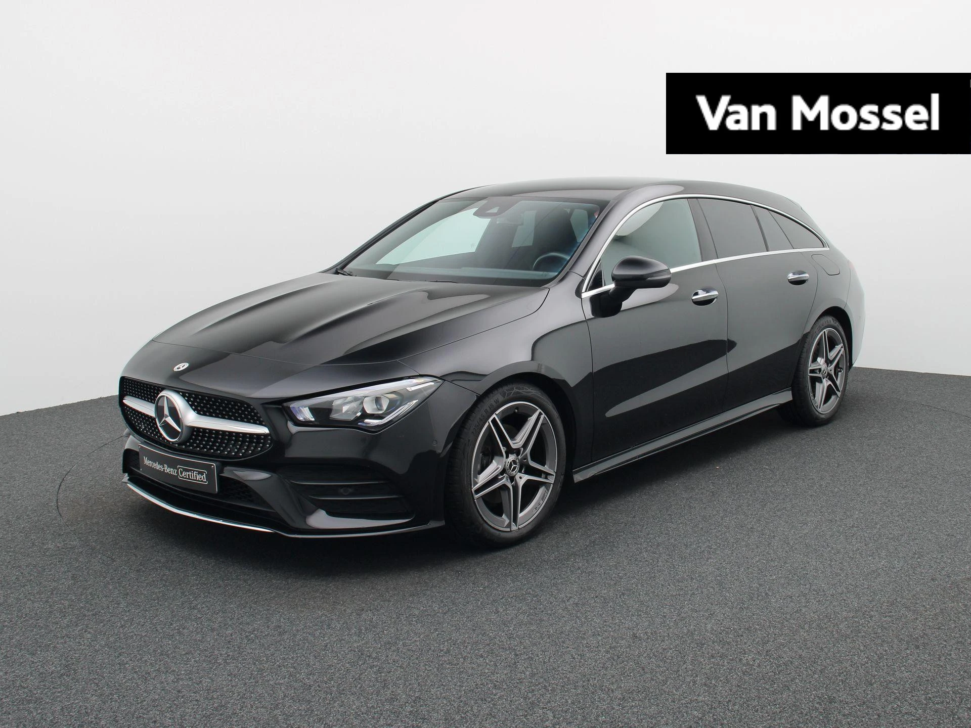 Mercedes-Benz-CLA-image-0