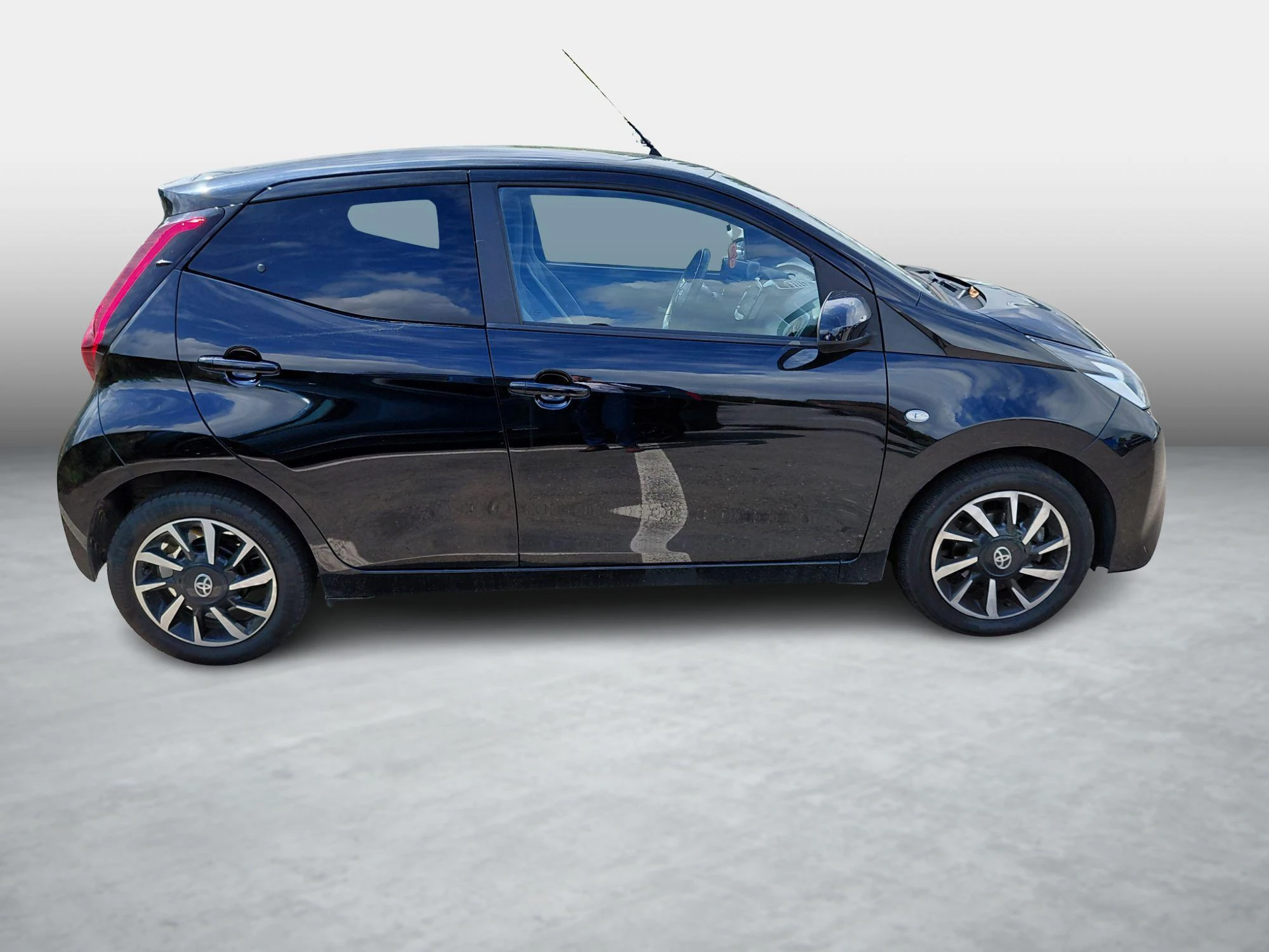 Toyota-Aygo-image-5