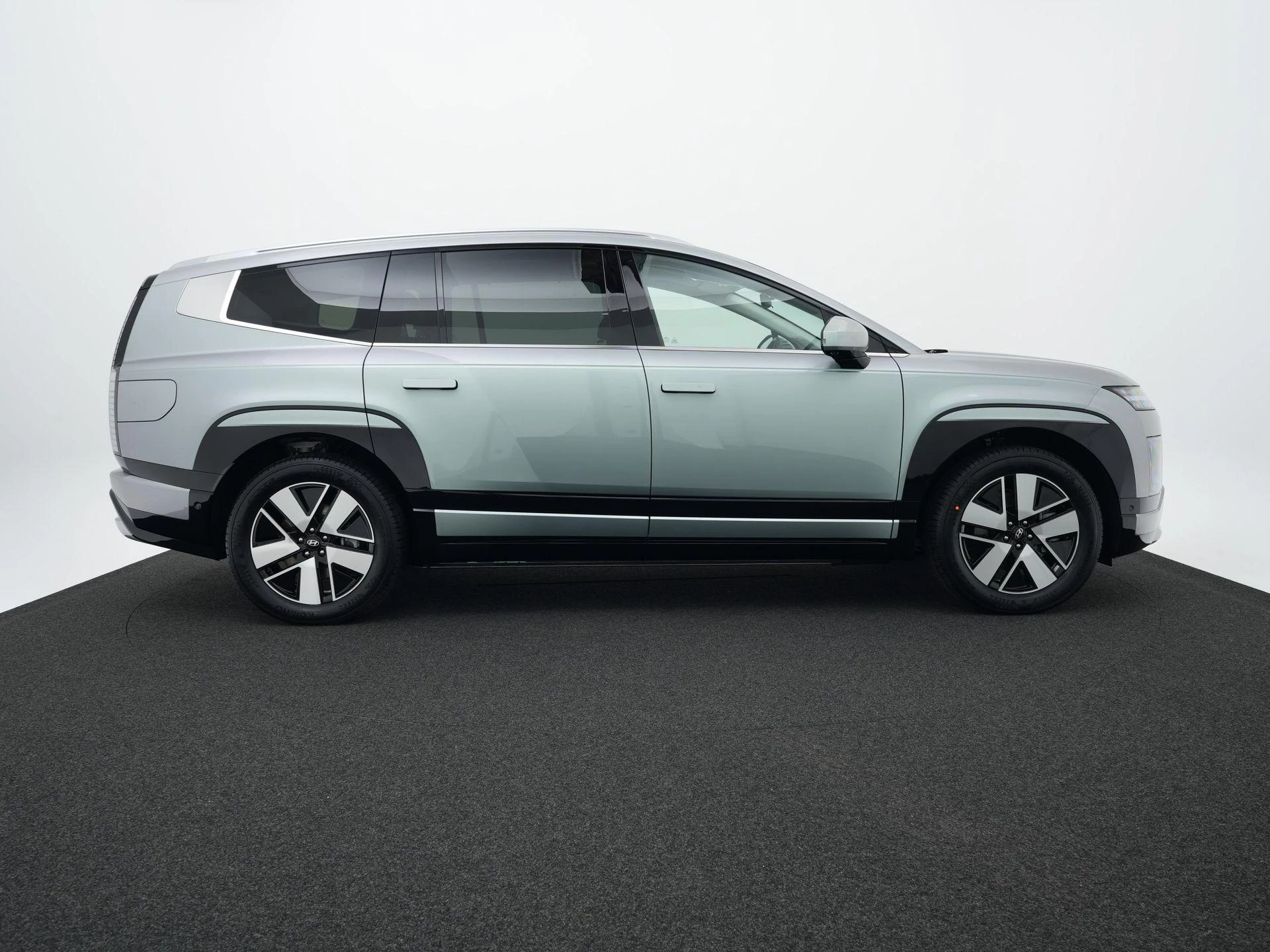 Hyundai-IONIQ 9-image-5