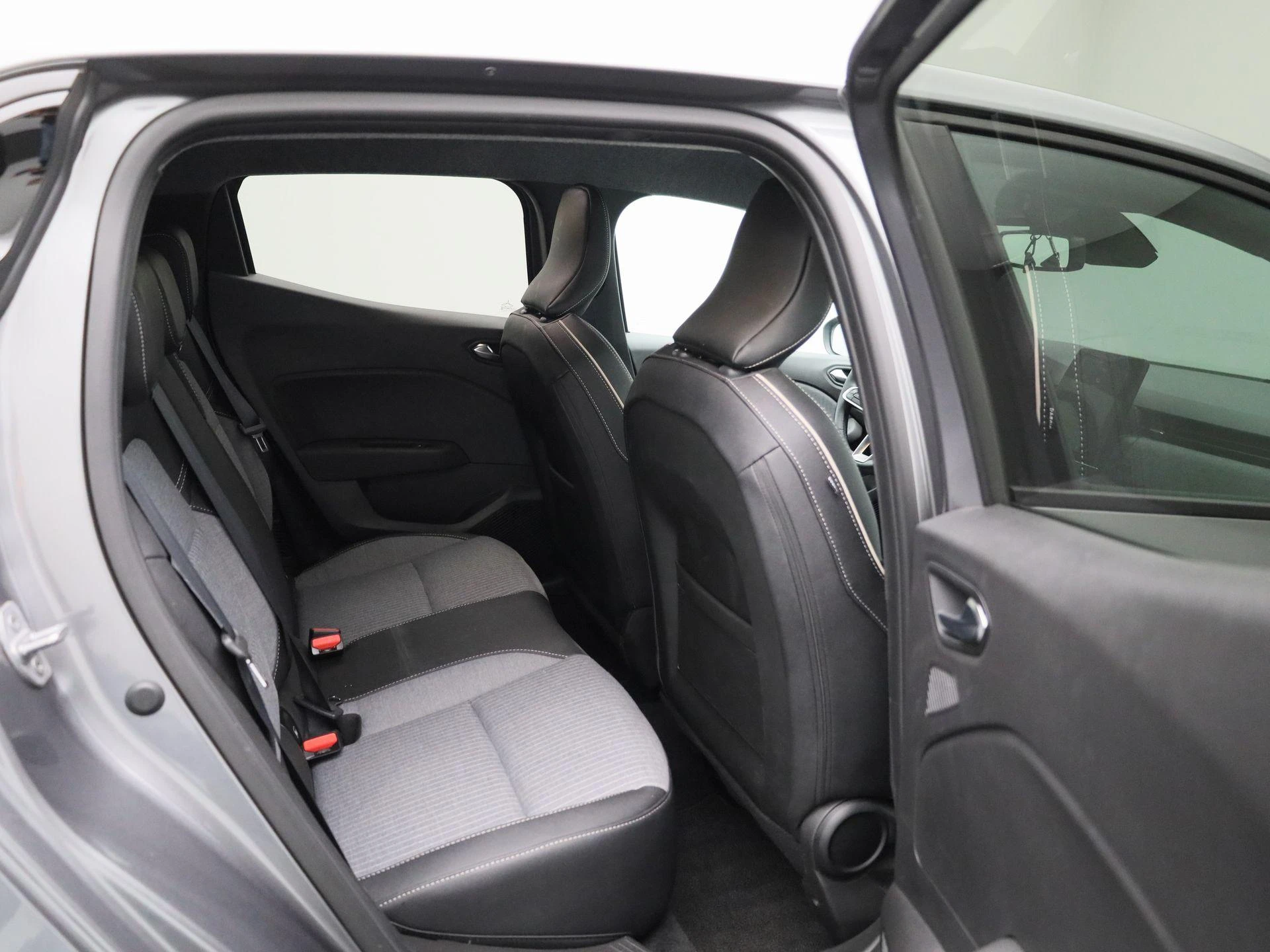 Renault-Clio-image-31