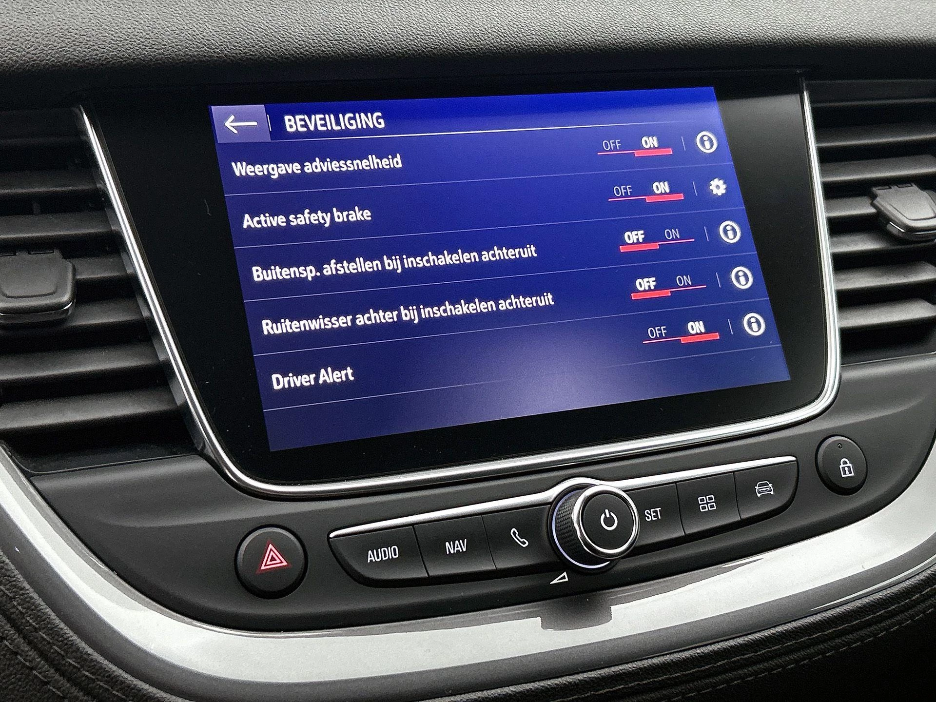 Opel-Grandland X-image-12