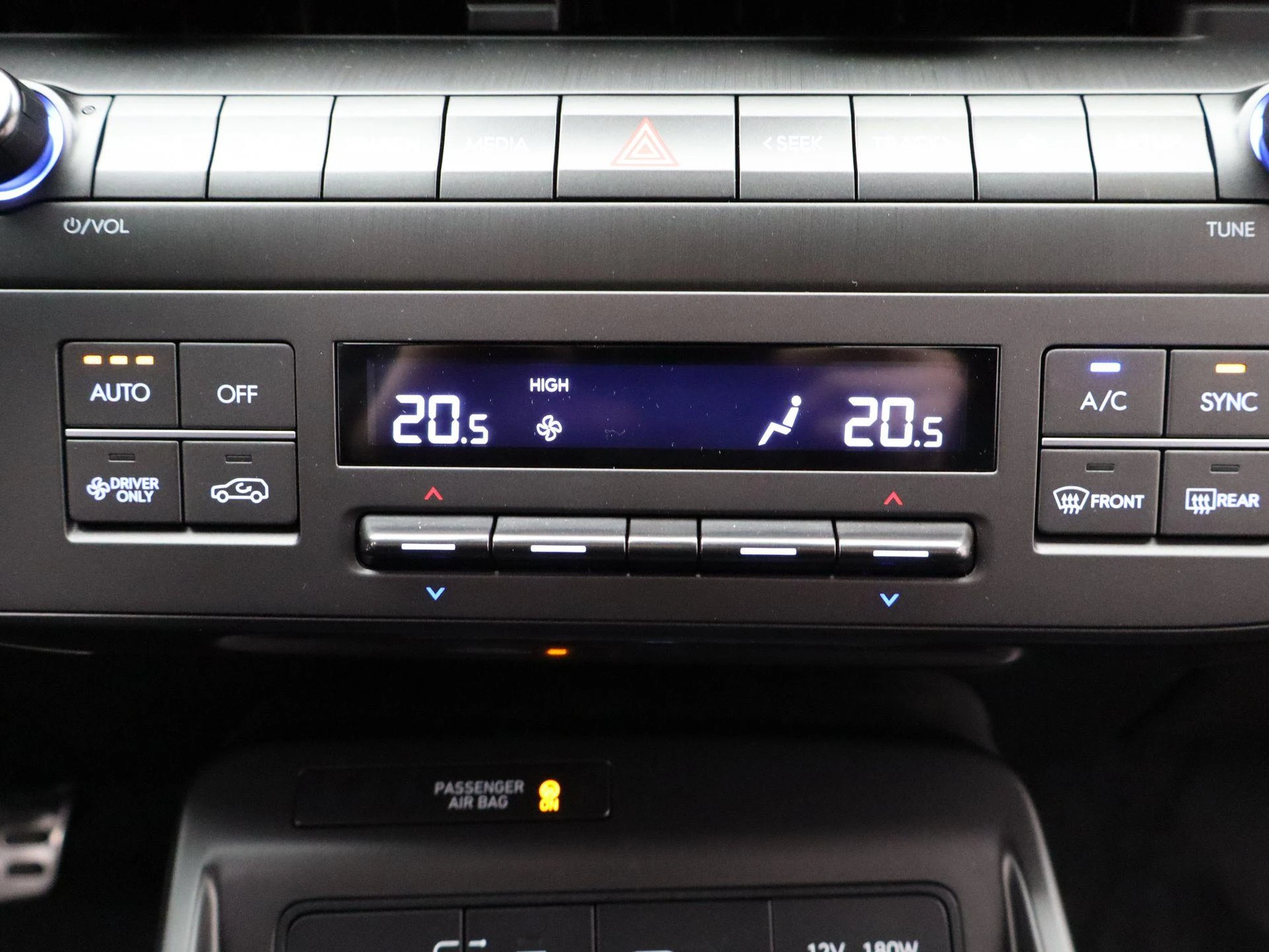 Hyundai-Kona-image-24