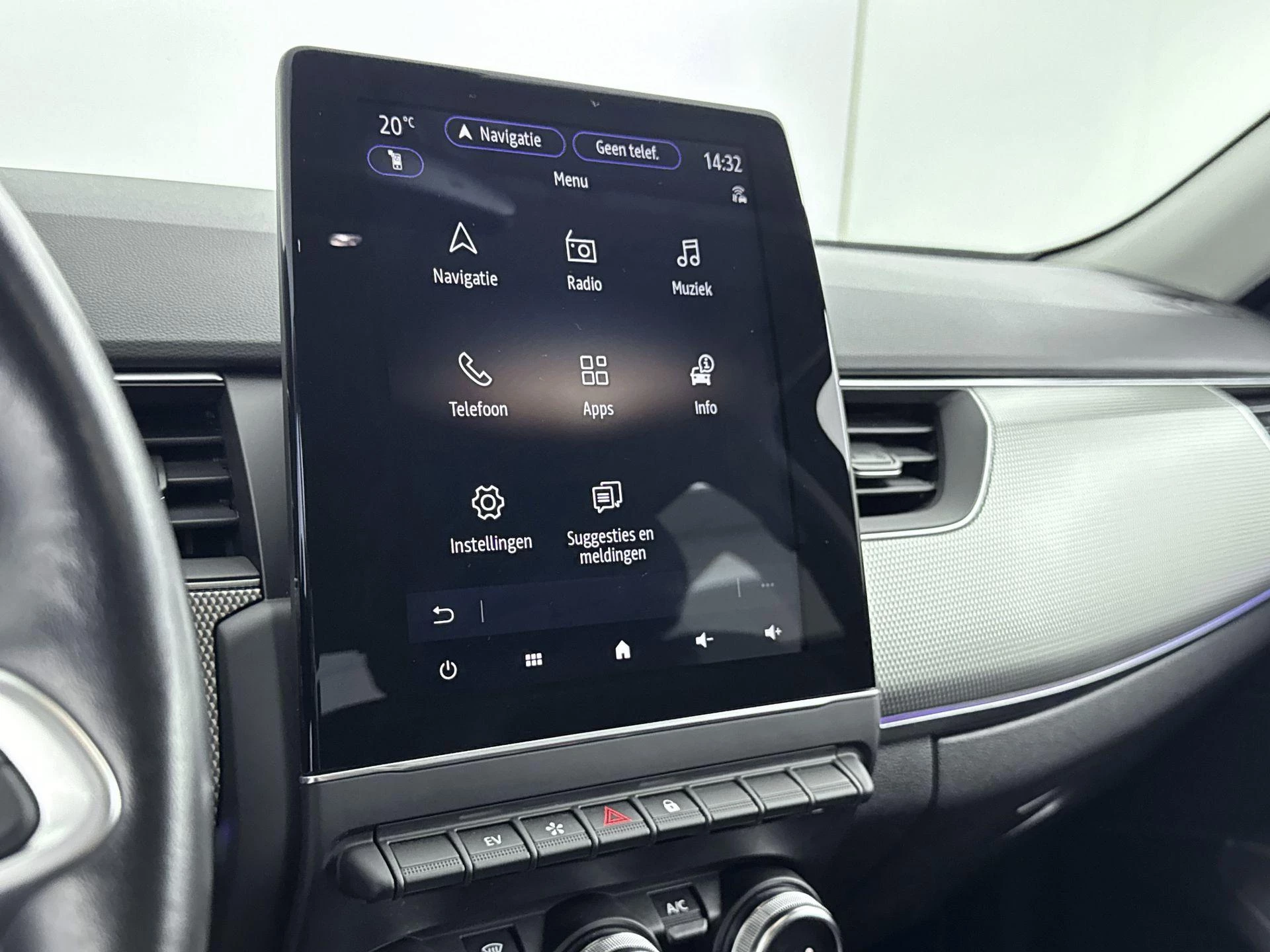 Renault-Arkana-image-11