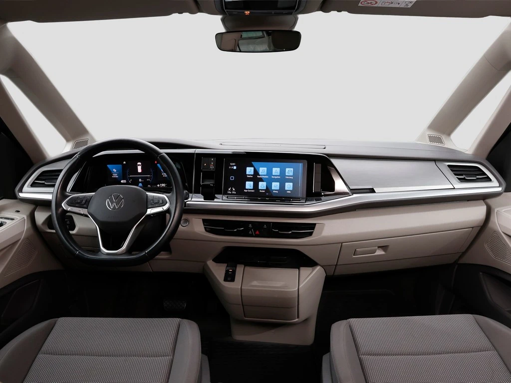 Volkswagen-Multivan-image-8