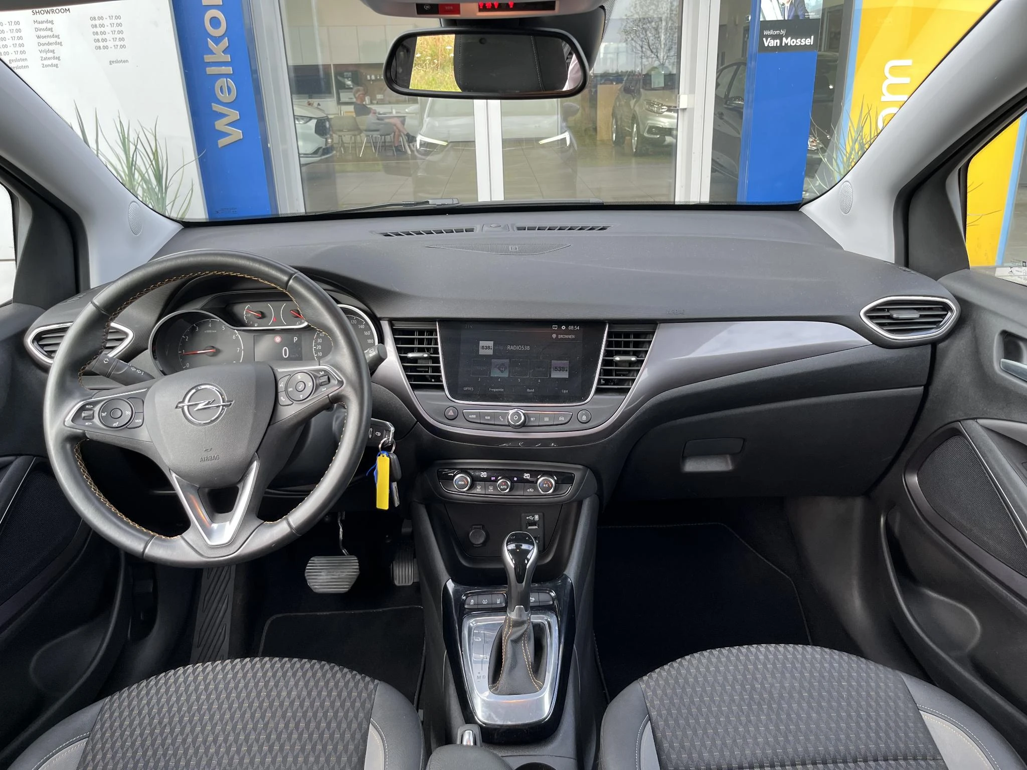 Opel-Crossland X-image-54