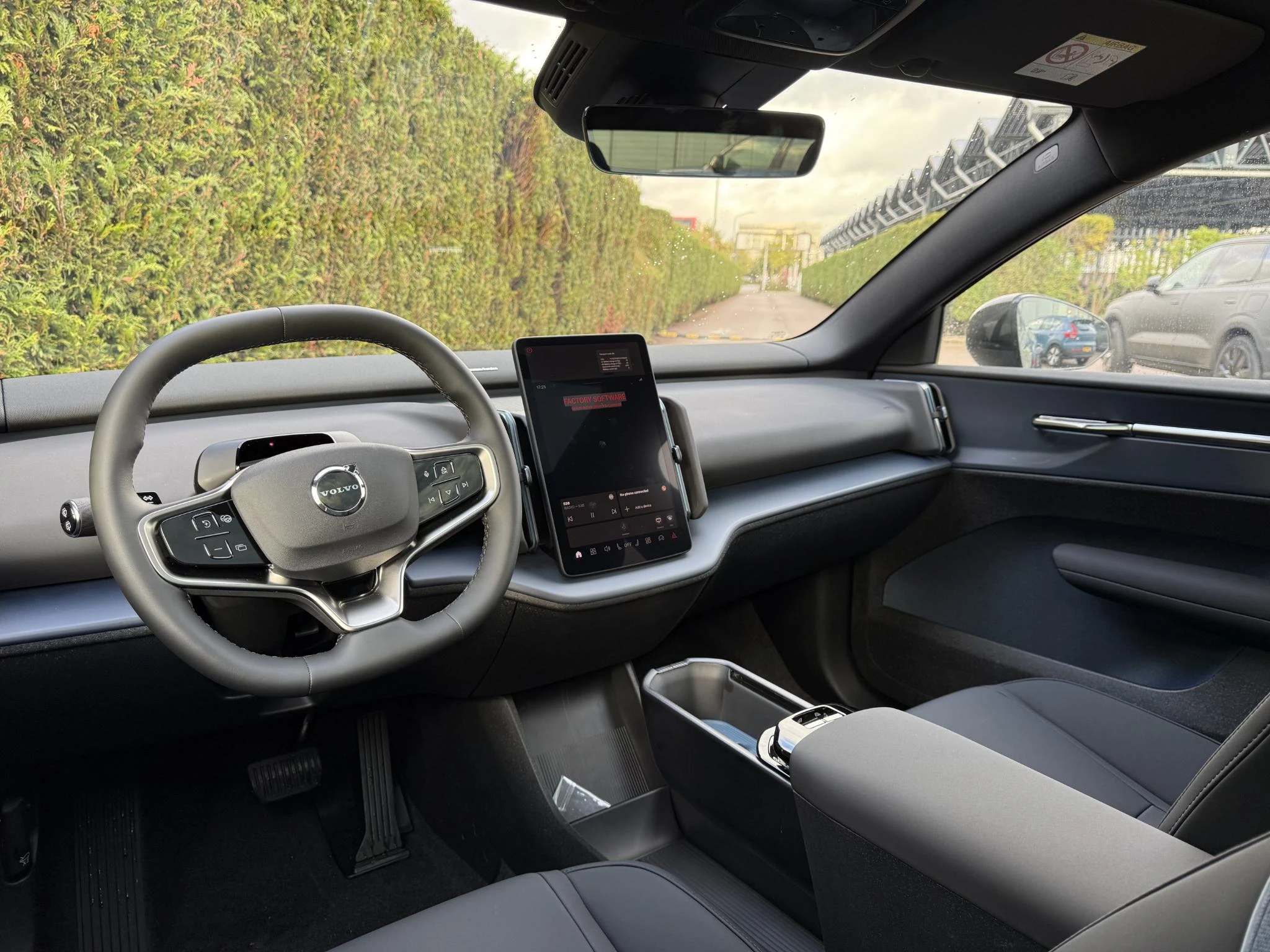 Volvo-EX30-image-1