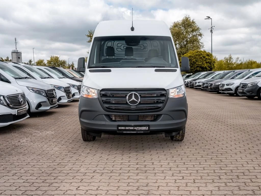 Mercedes-Benz-Sprinter 317-image-3